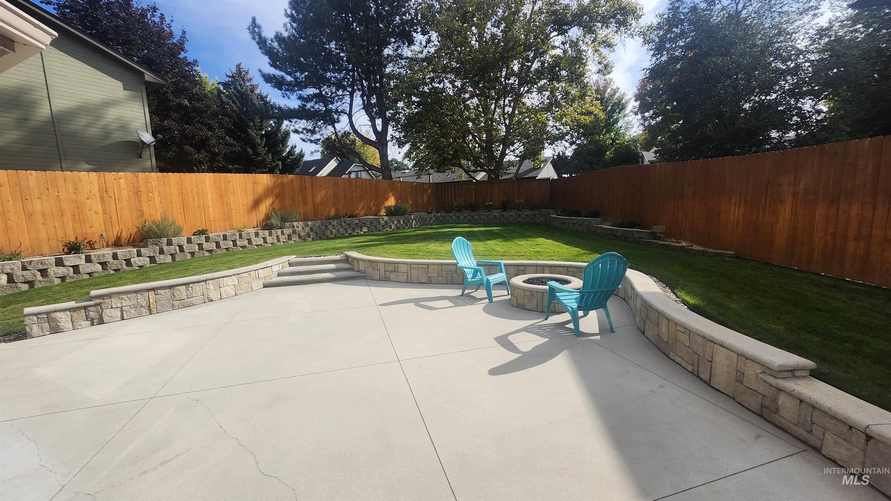 642 N Stierman Way Property Photo 33