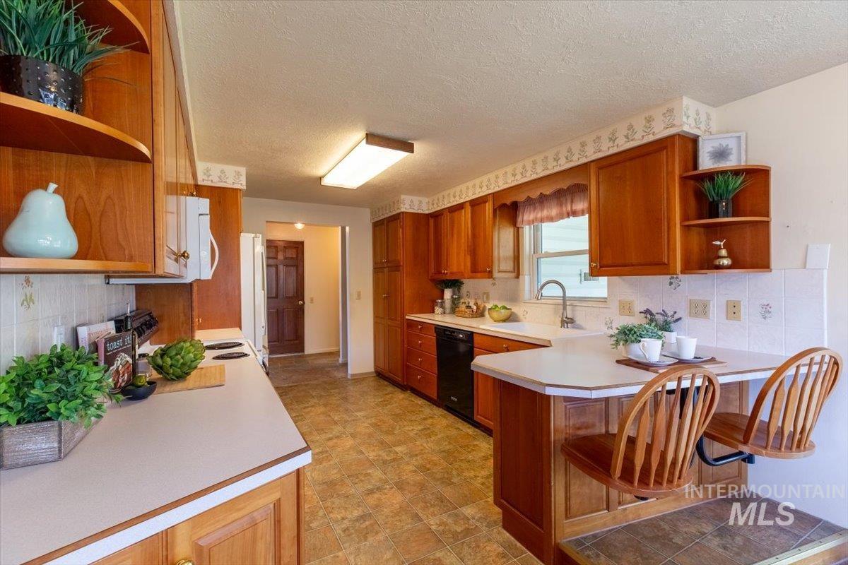 10822 W Bodley St Property Photo 8