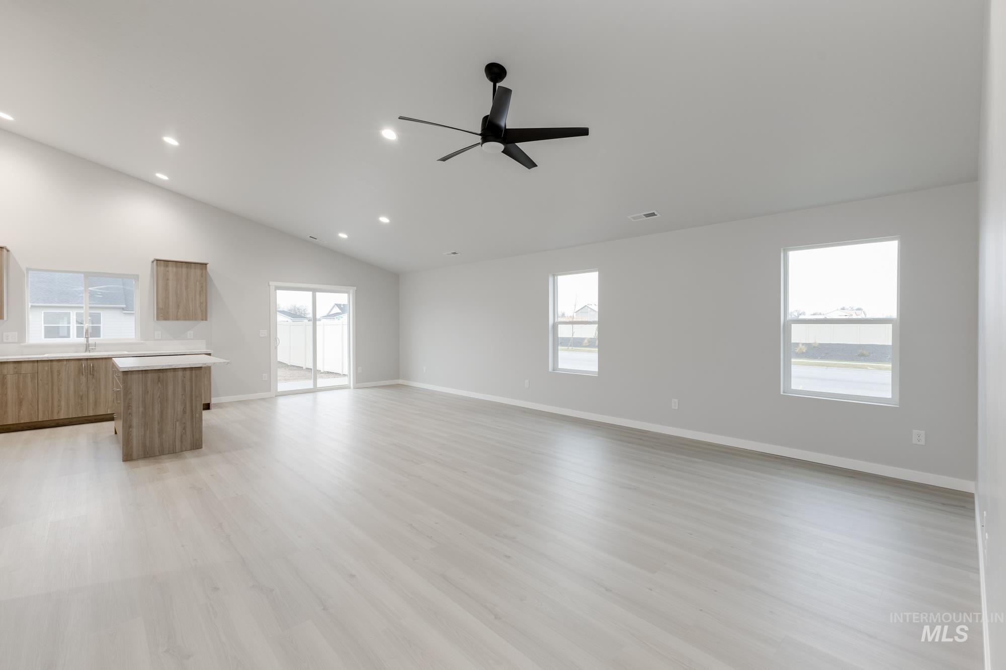 16909 Grain Bin Way Property Photo 4