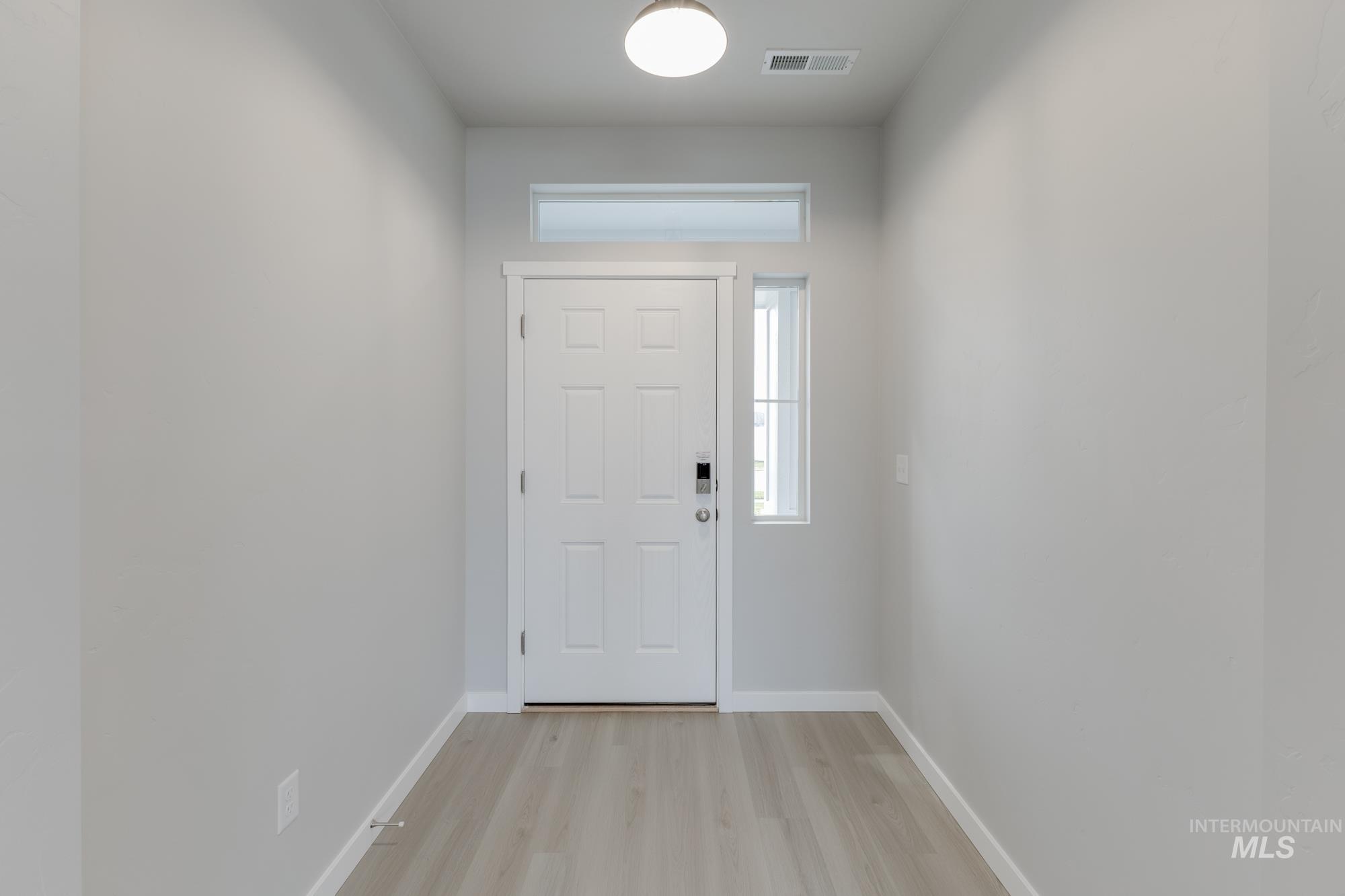 16922 Silo Ave Property Photo 2