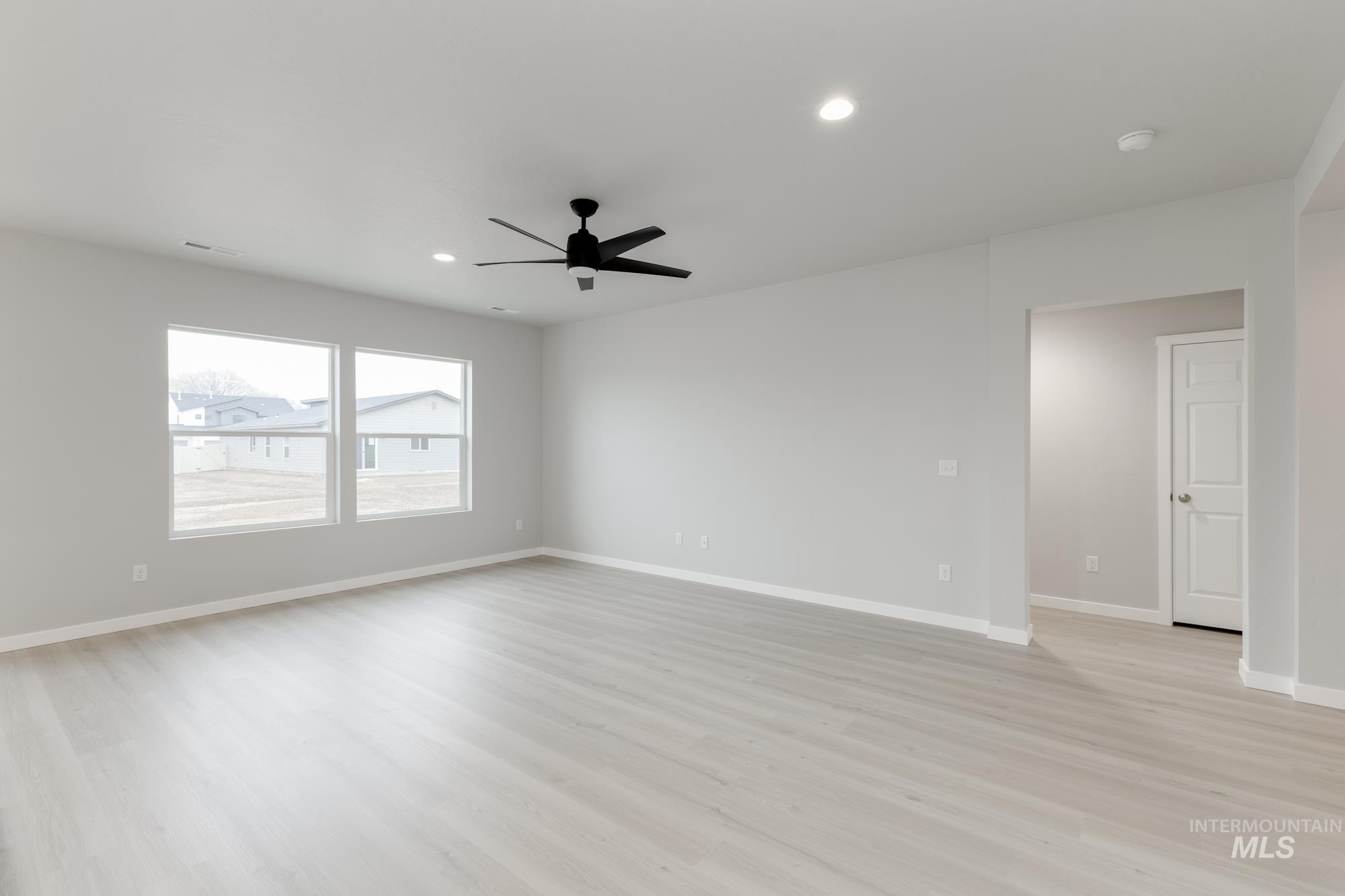 16922 Silo Ave Property Photo 7