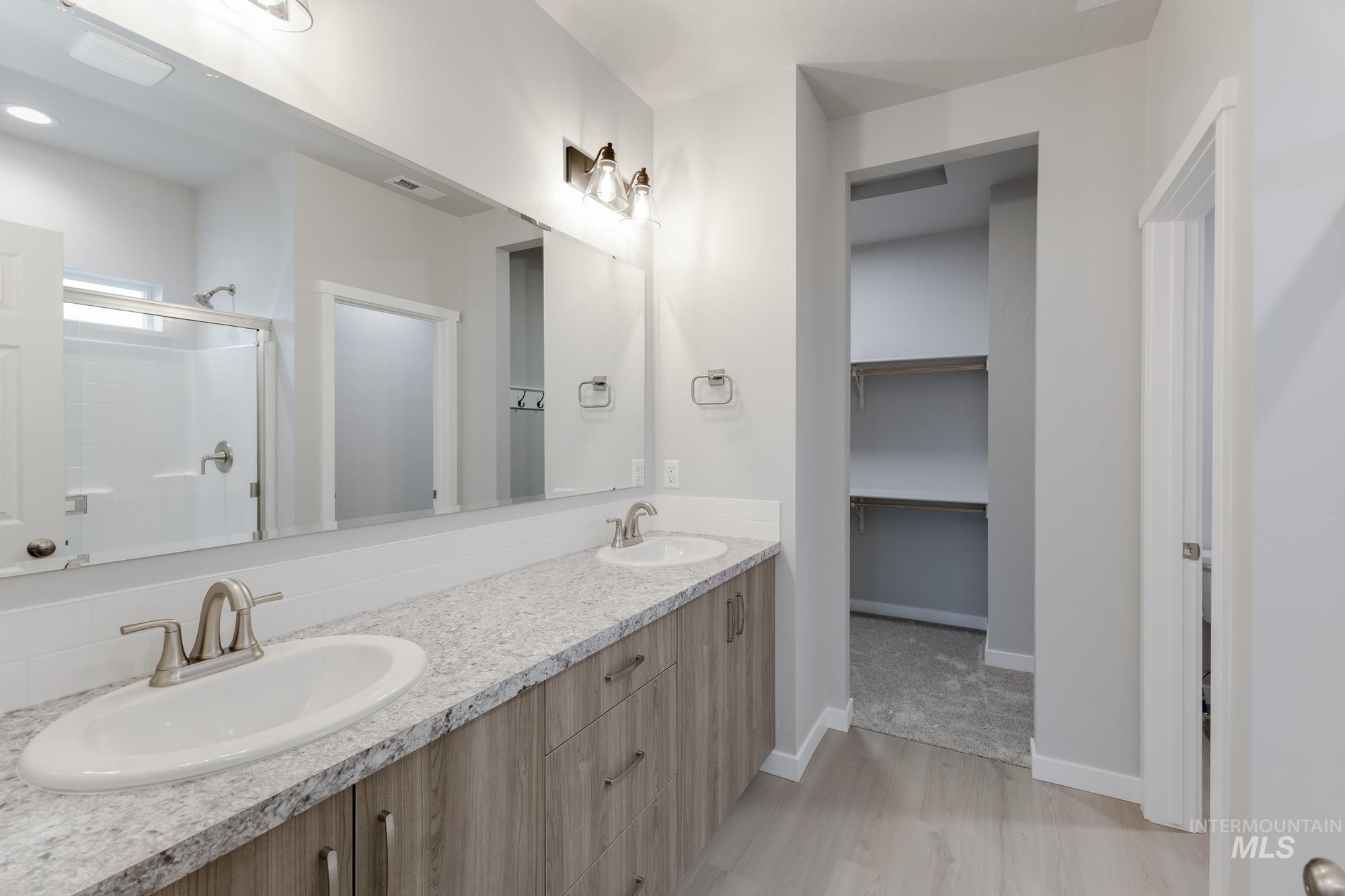 16922 Silo Ave Property Photo 17