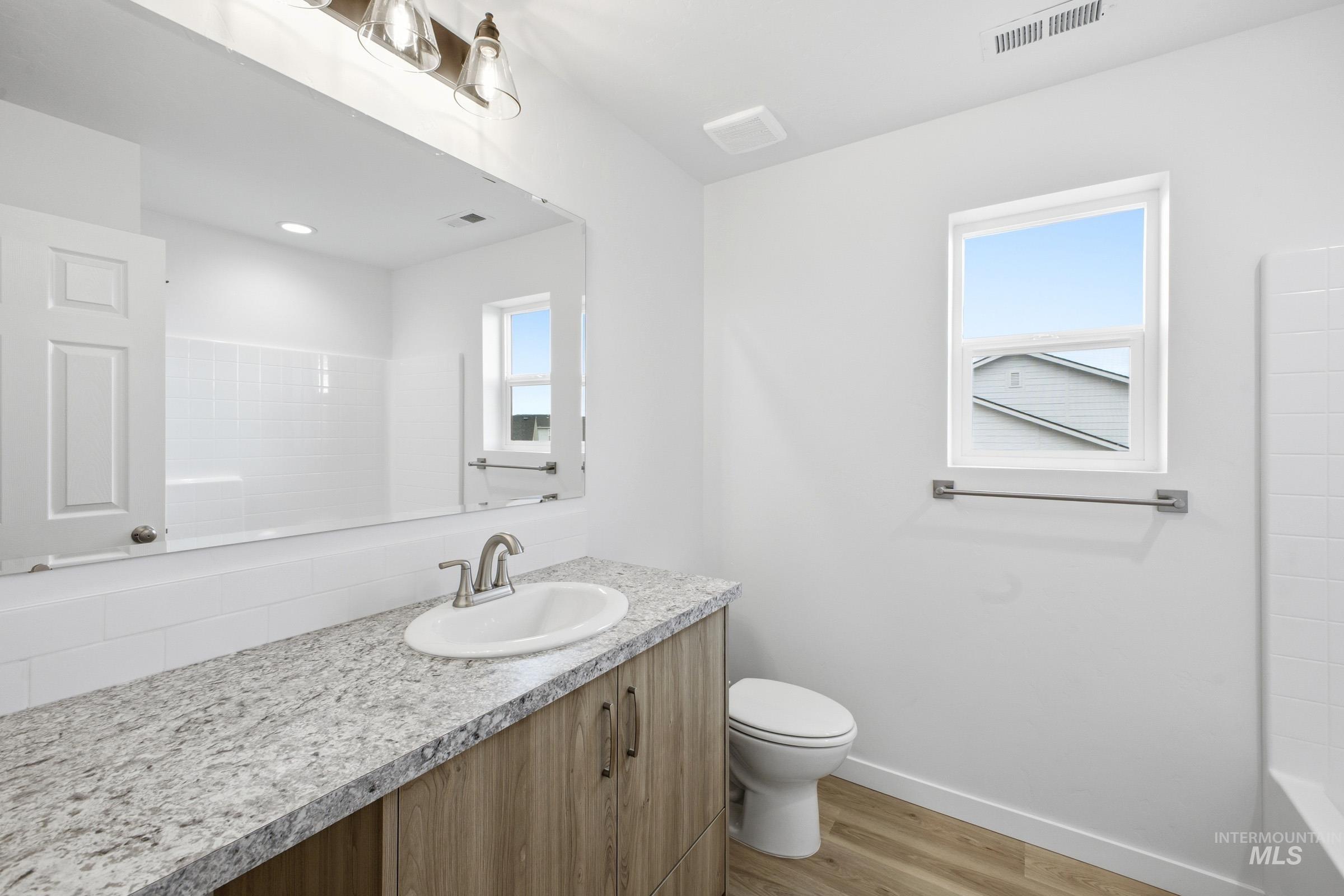 1652 Celina St Property Photo 18