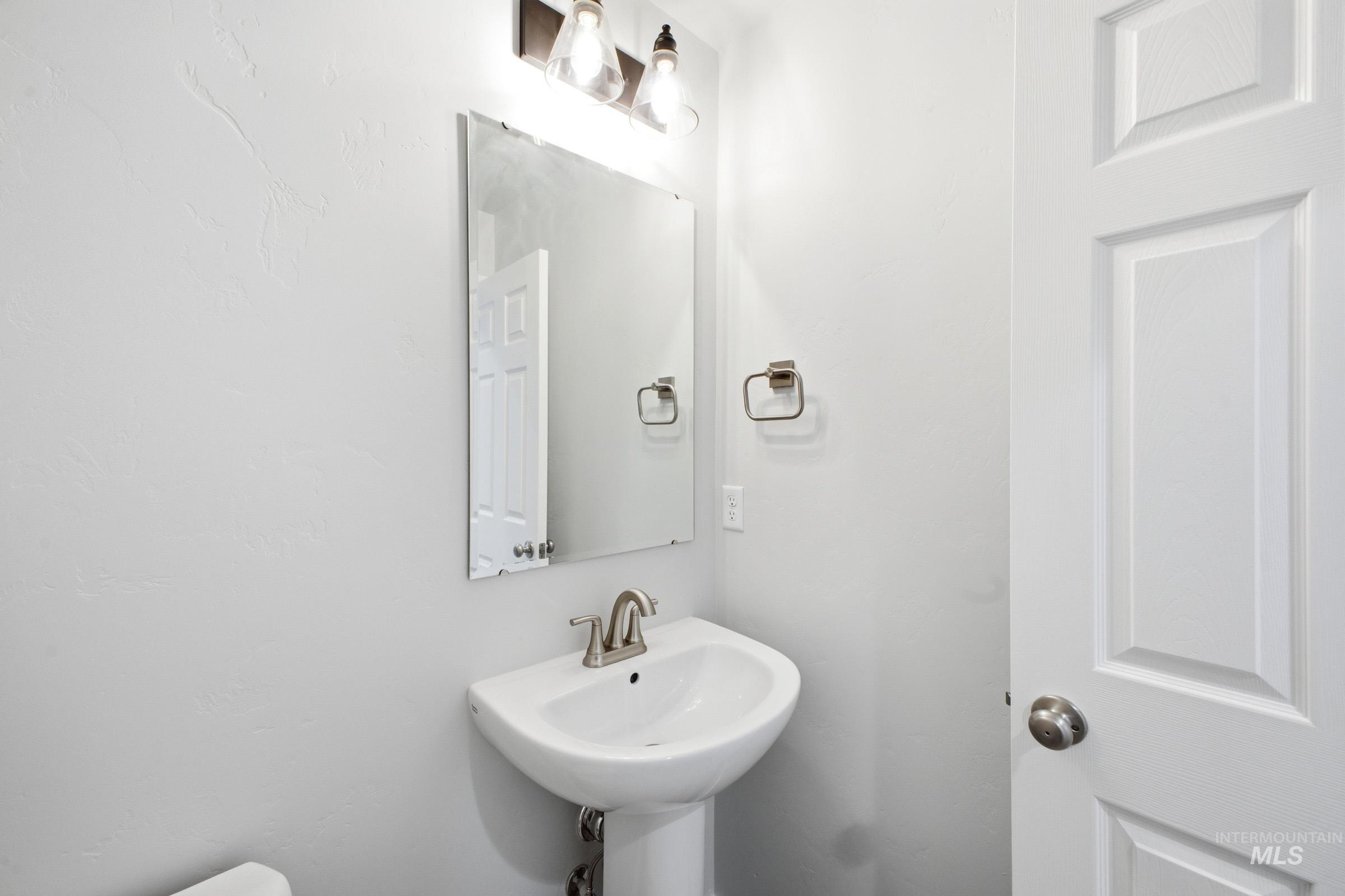 4560 S Fort George Ave Property Photo 11