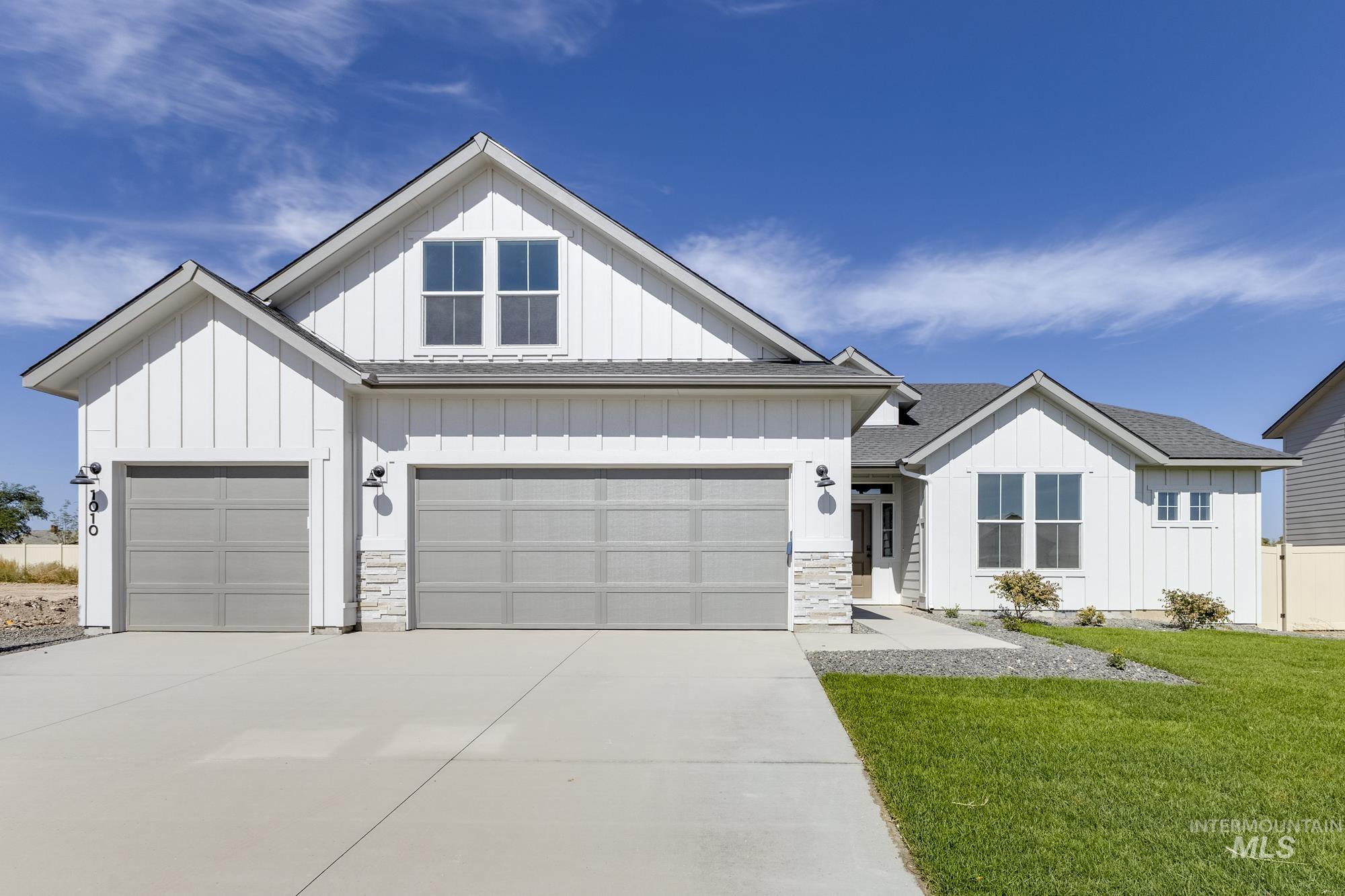2667 N Chappy Way Property Photo 1
