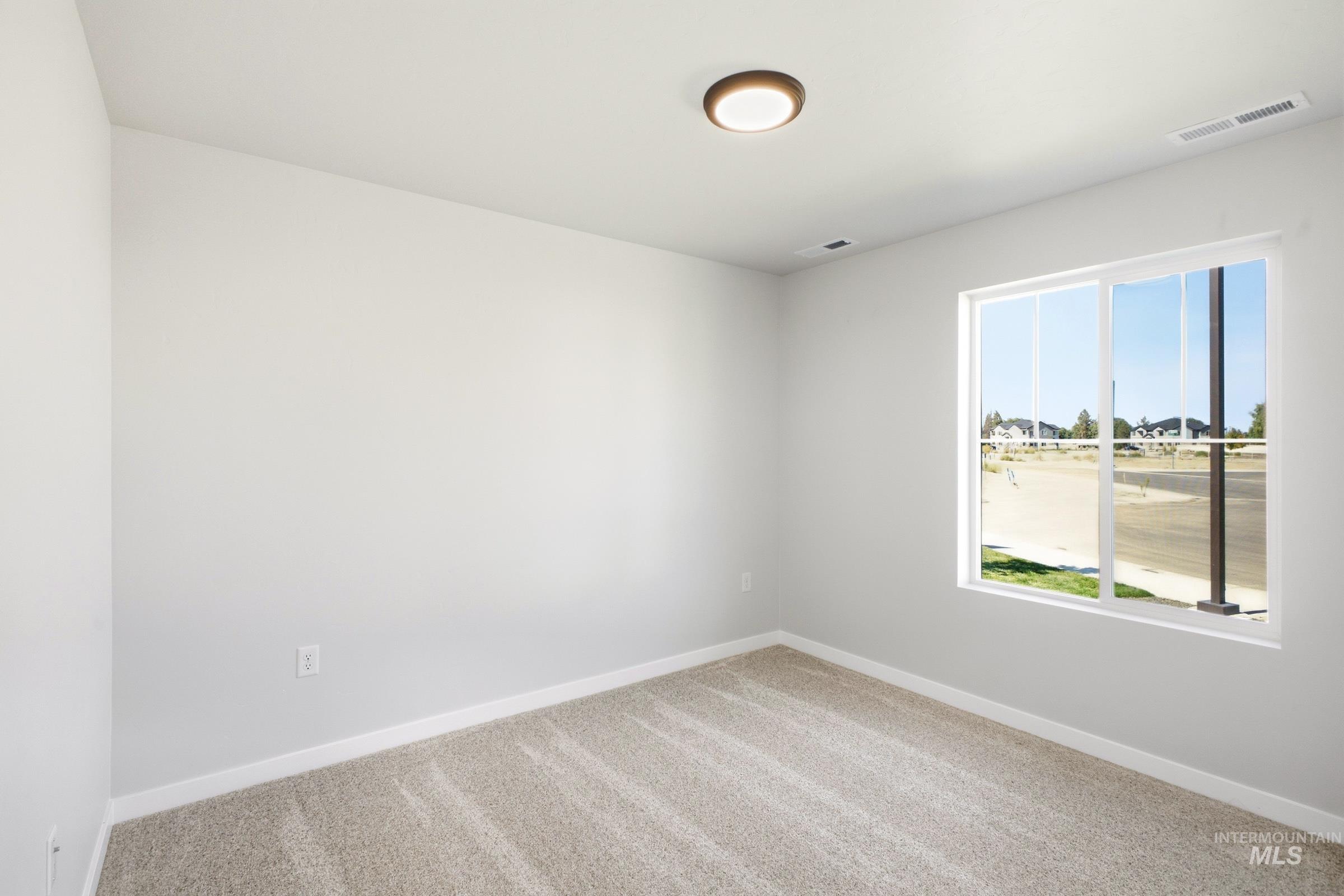 16434 Backfill Ave Property Photo 10