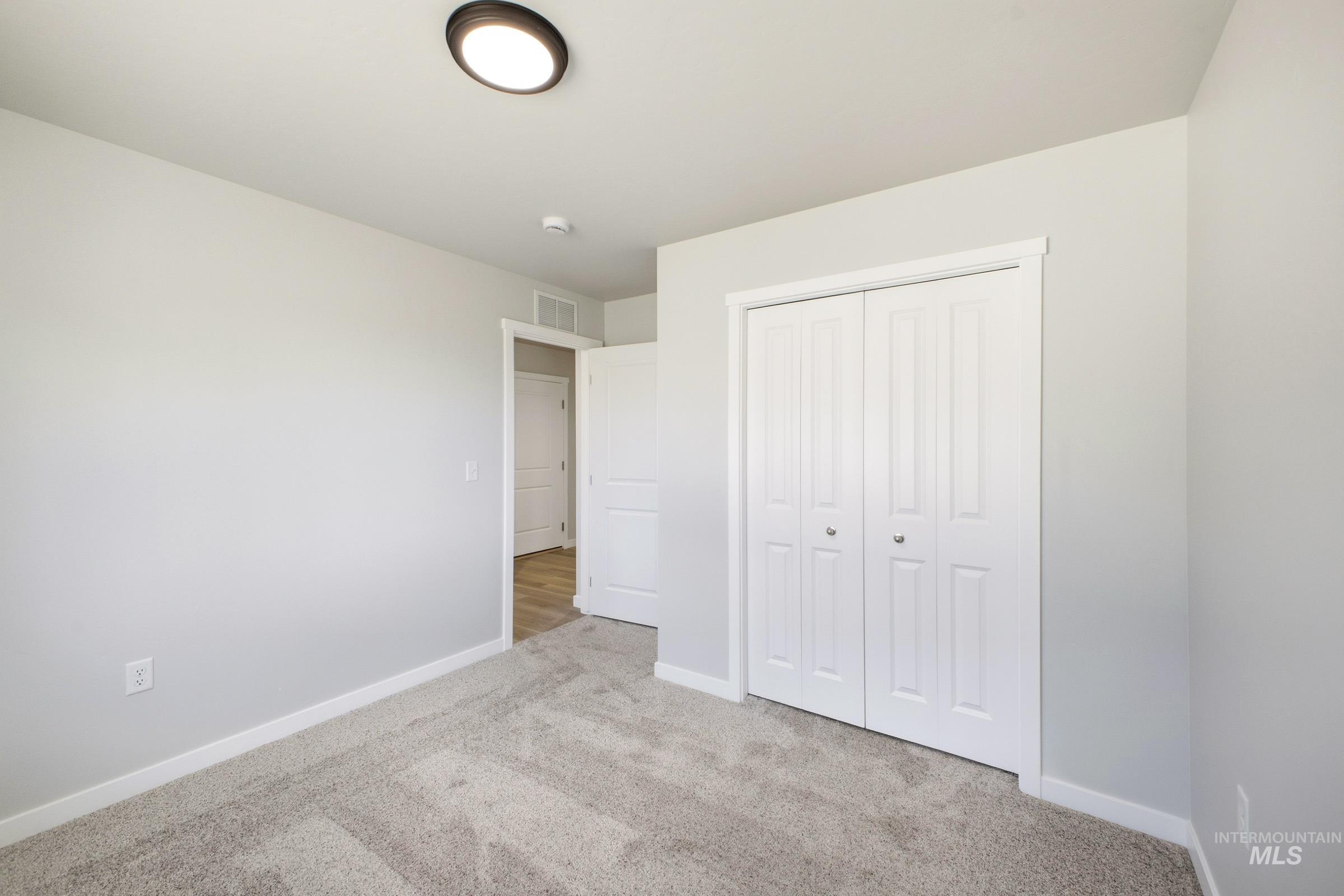 16434 Backfill Ave Property Photo 13