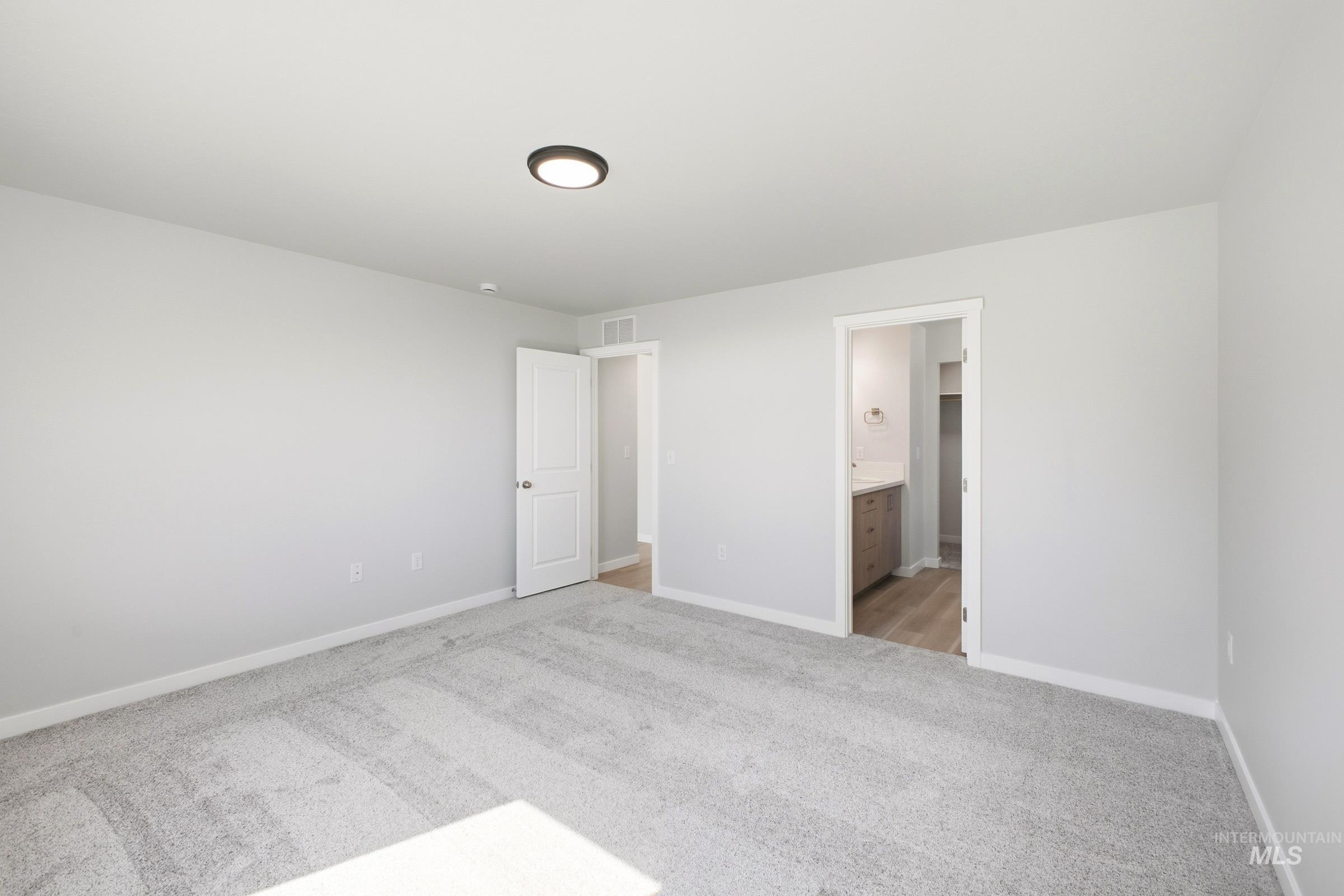 16434 Backfill Ave Property Photo 17