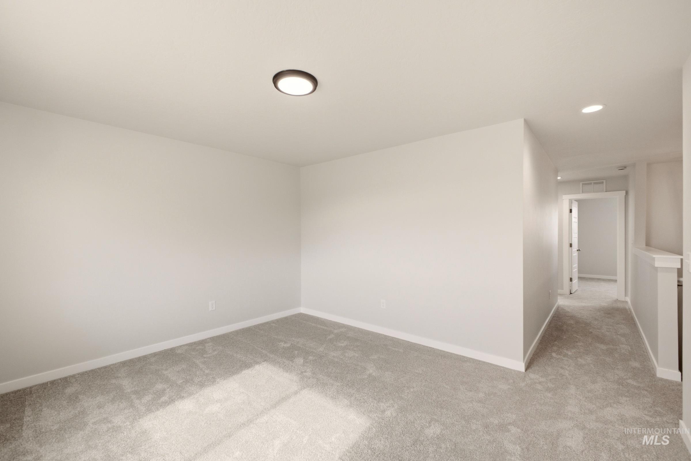 2431 W Tar Sands Dr Property Photo 15