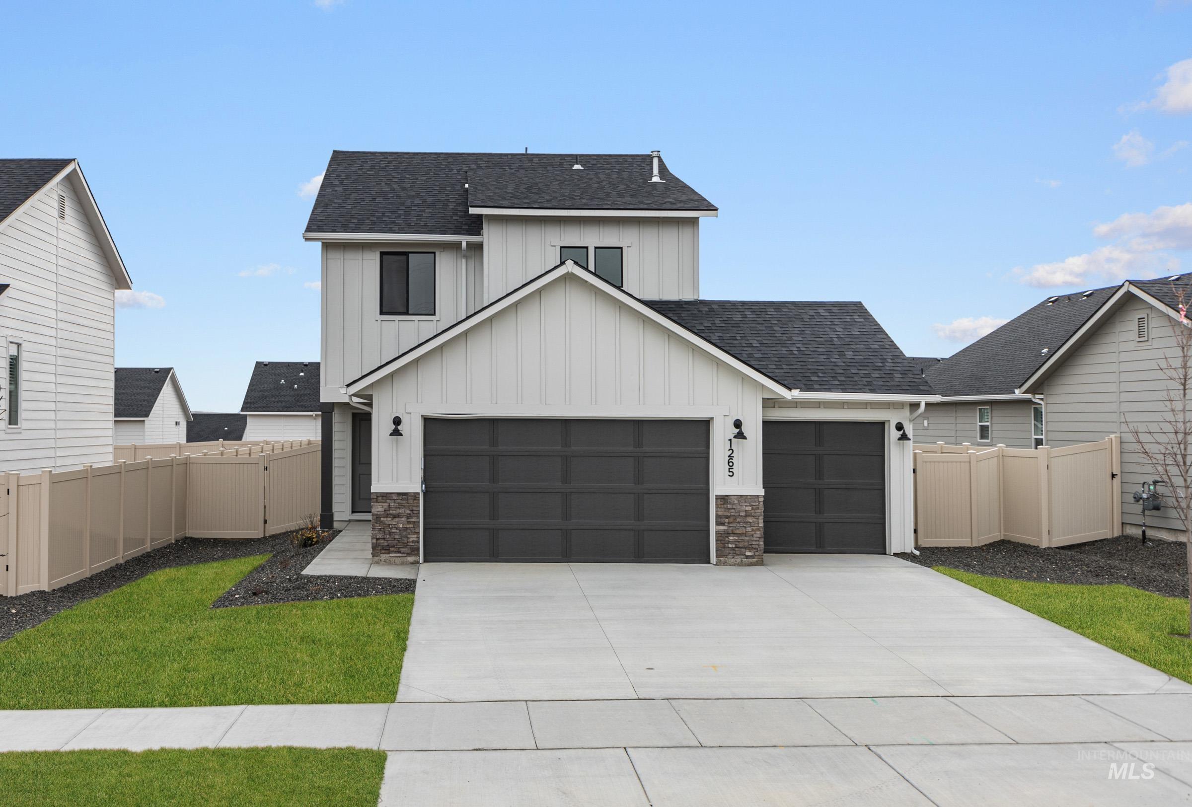 6923 S Lumberton Way Property Photo 1