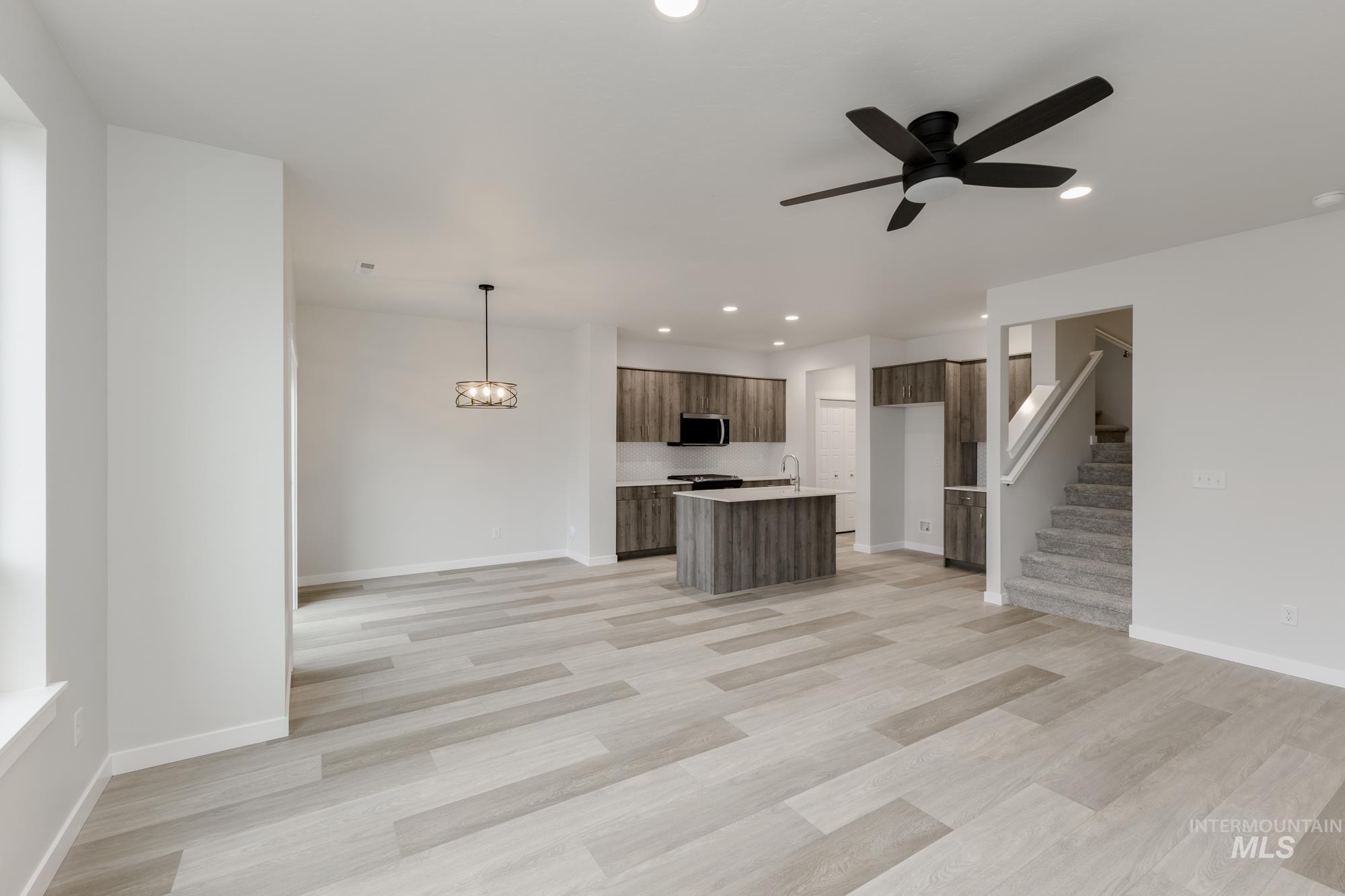2086 S Summerson Way Property Photo 10