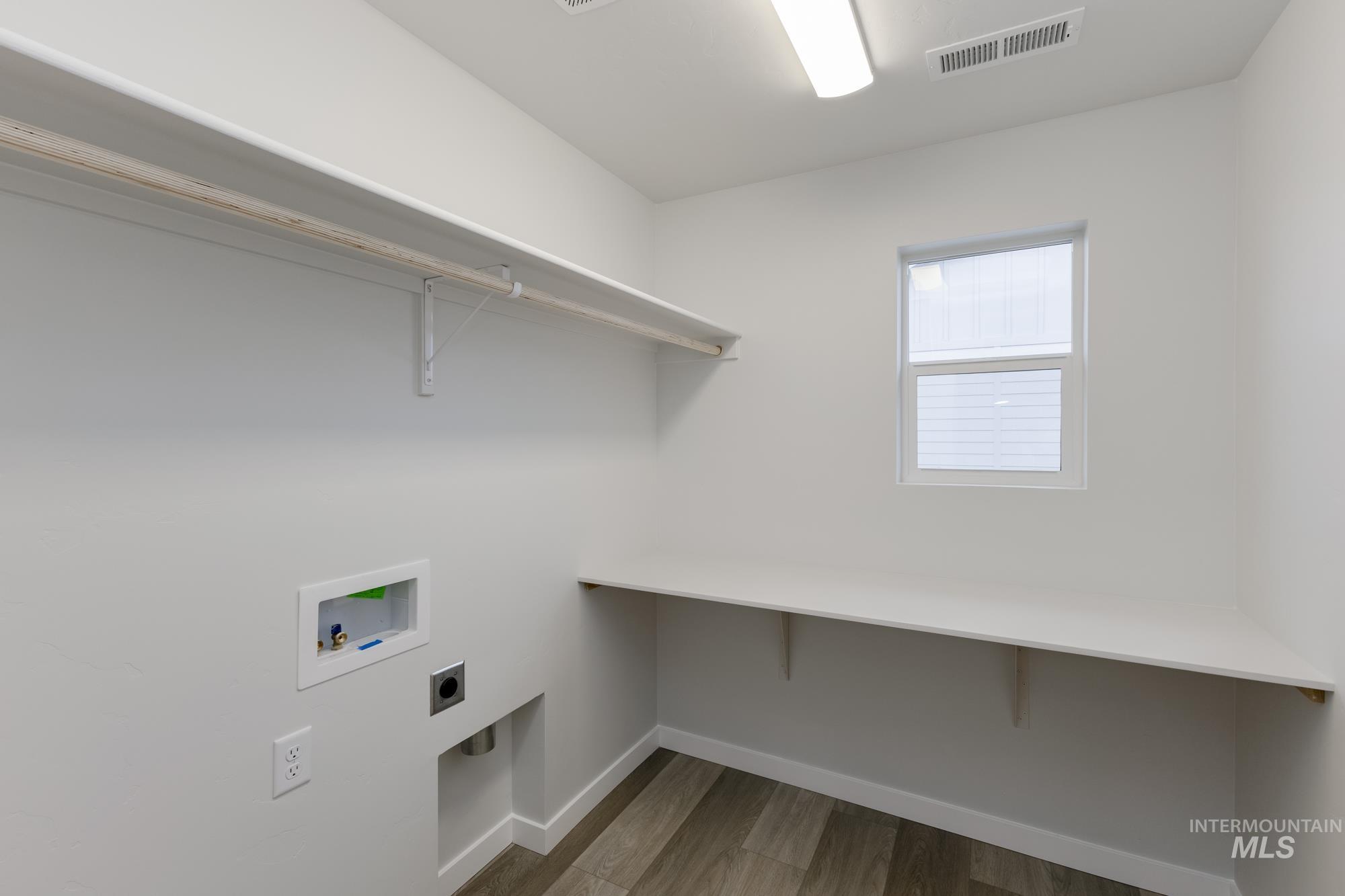 2086 S Summerson Way Property Photo 18