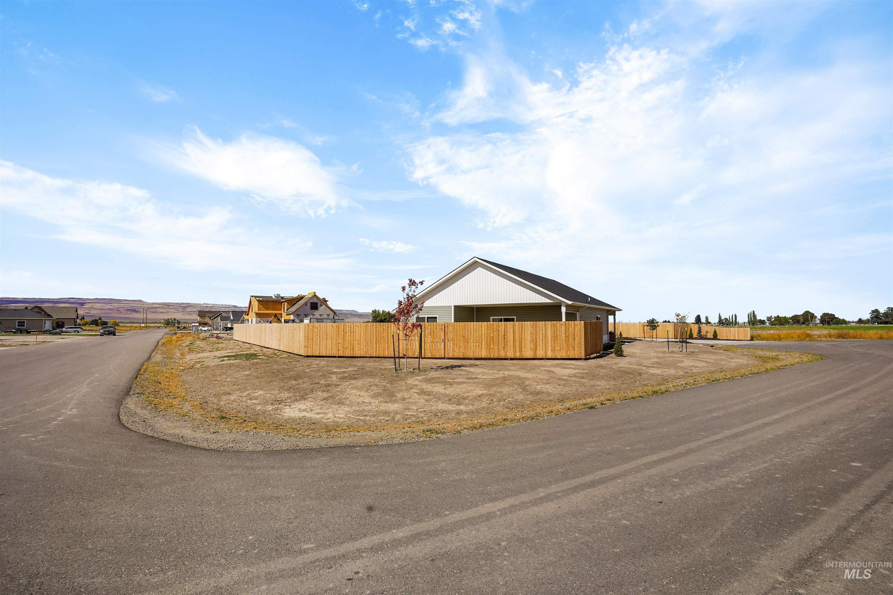 595 N Pioneer Way Property Photo 15