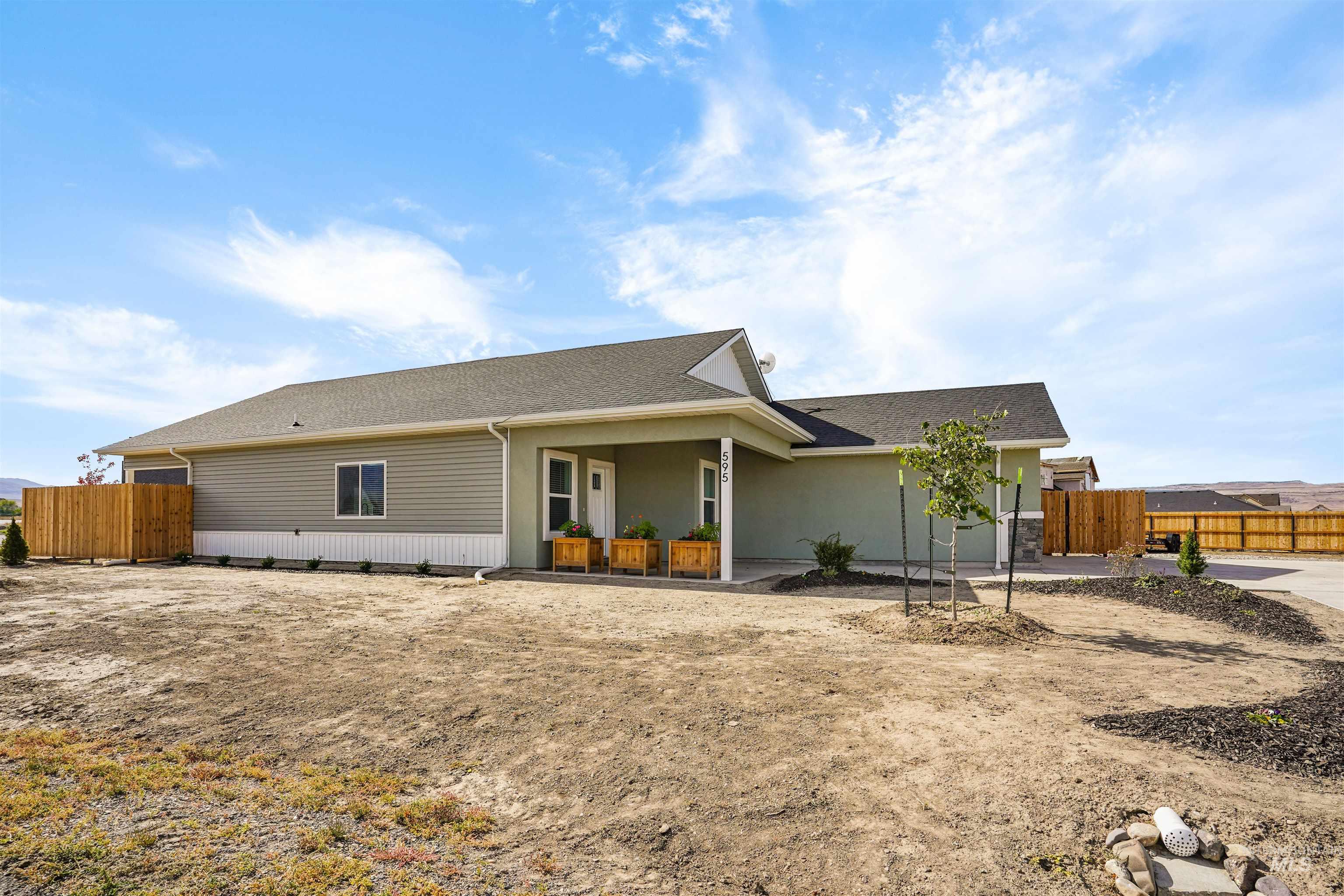 595 N Pioneer Way Property Photo 17