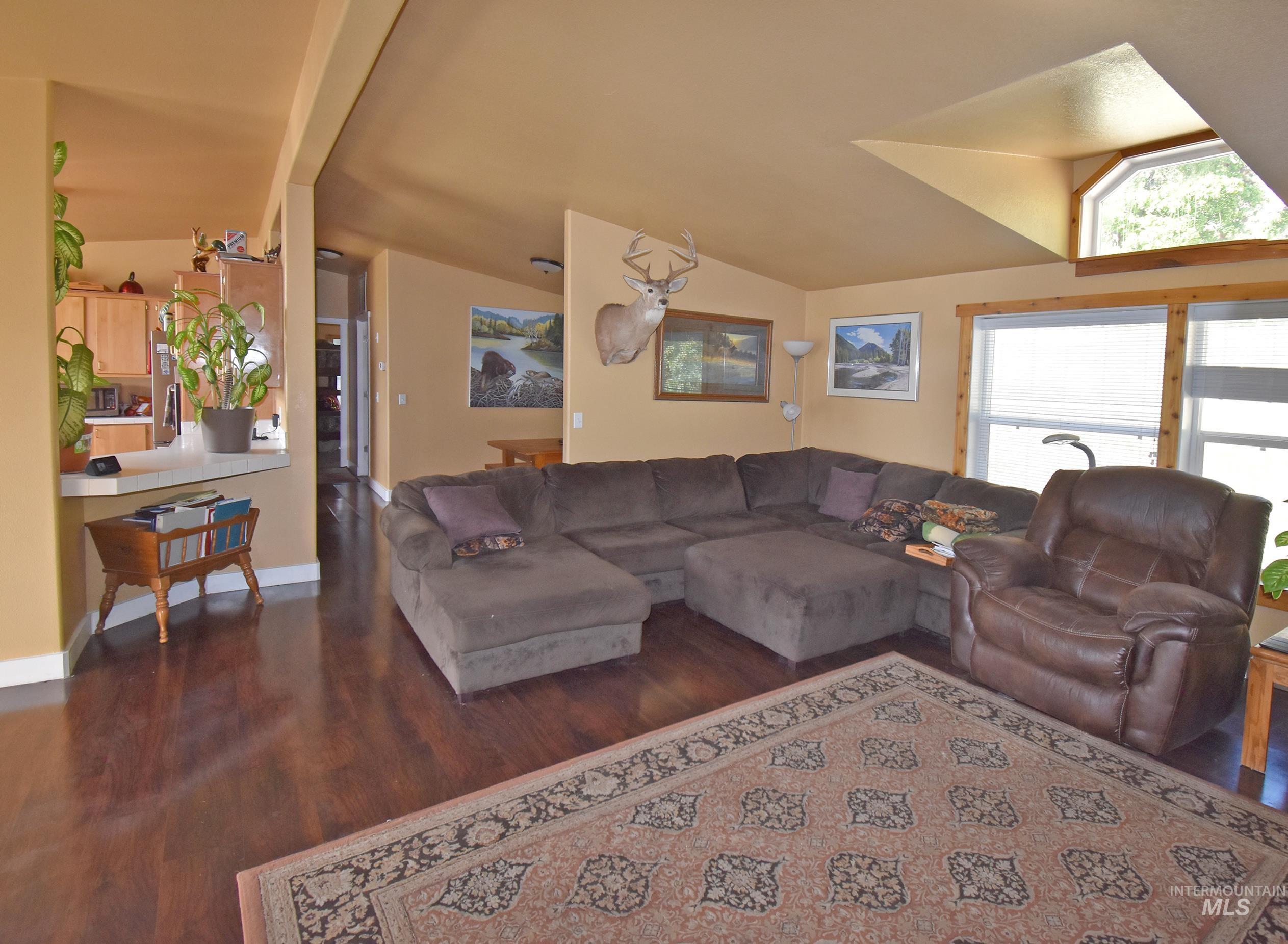 7206 Cavendish Highway Property Photo 3