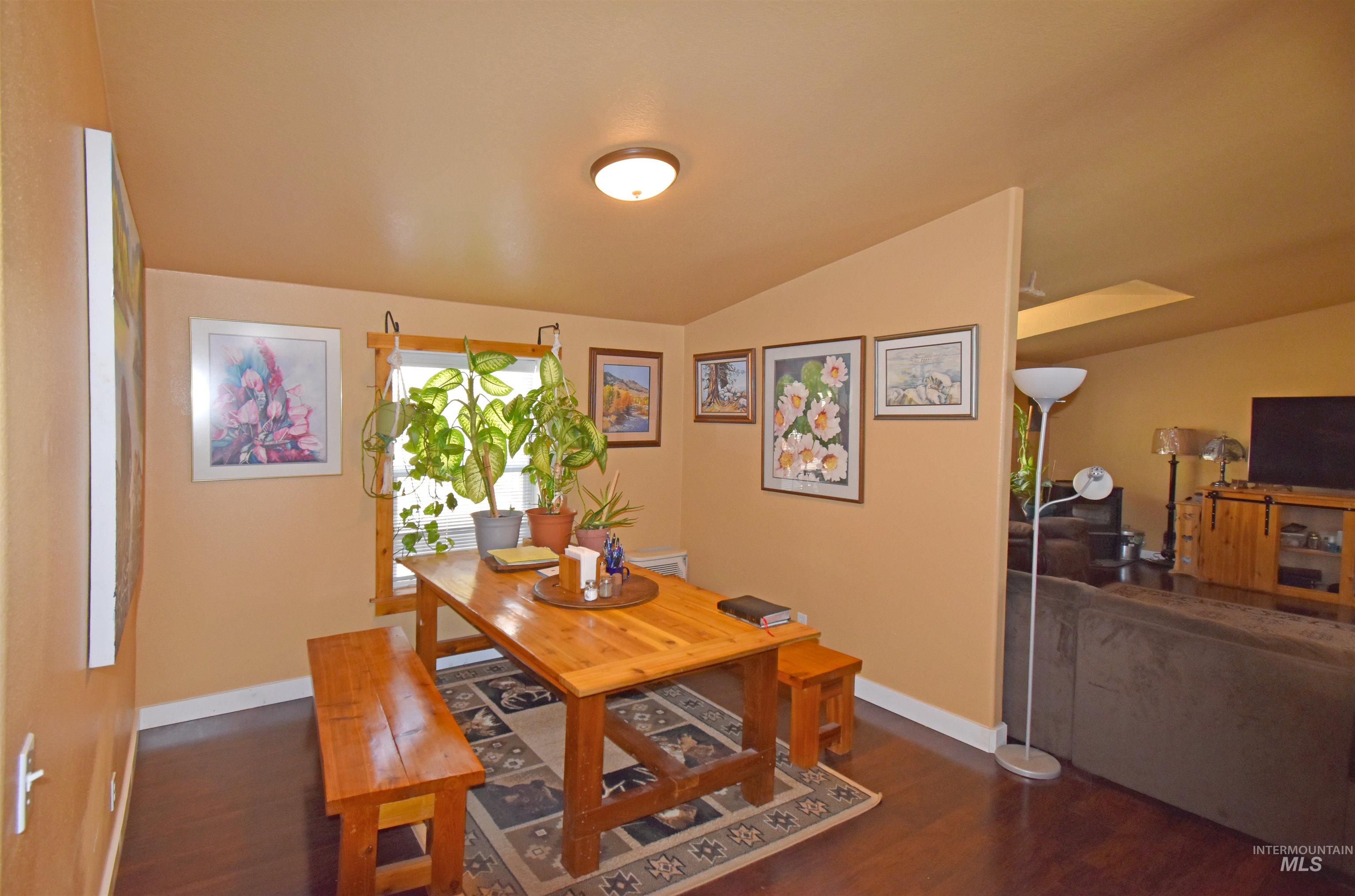 7206 Cavendish Highway Property Photo 4