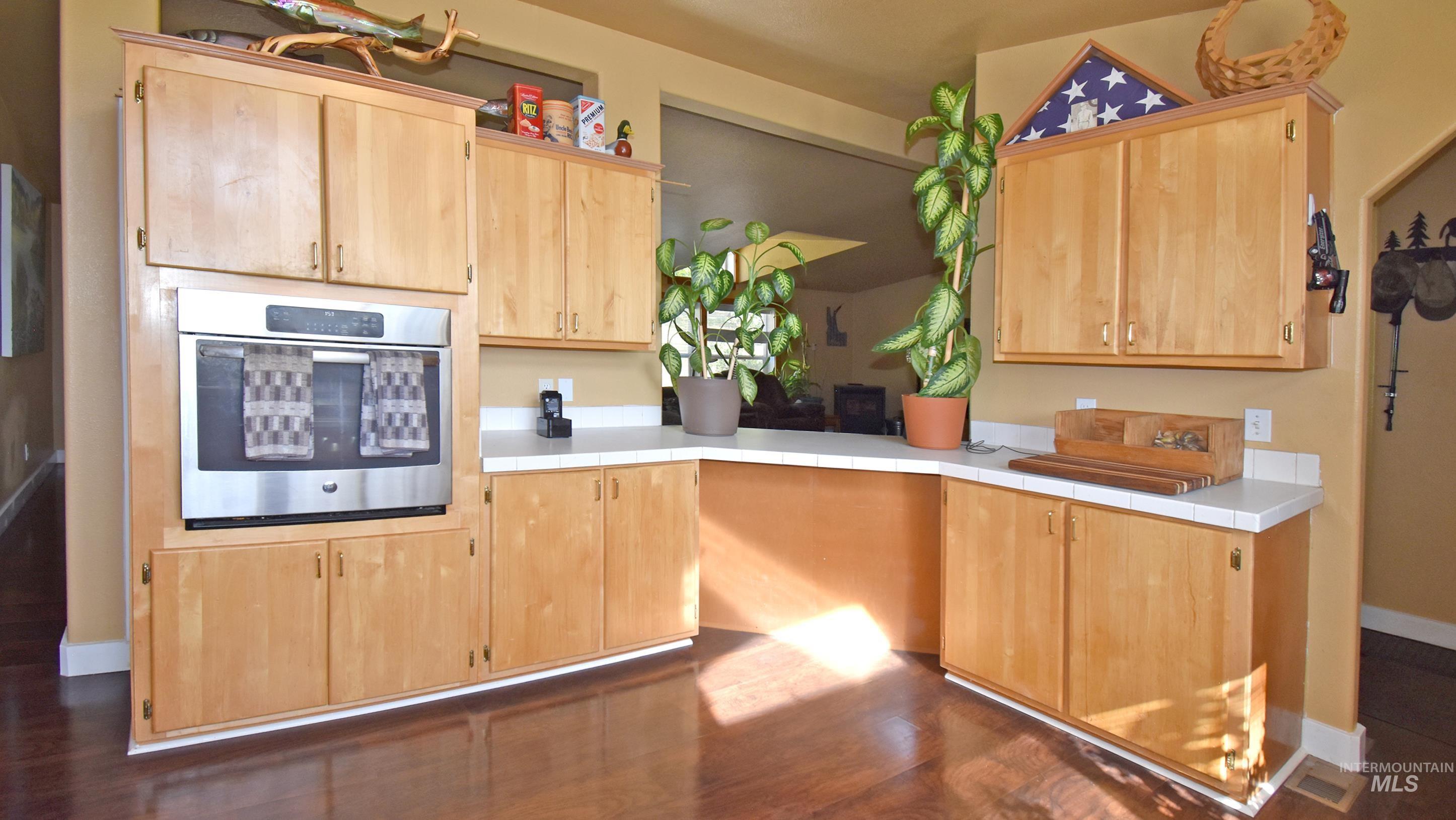 7206 Cavendish Highway Property Photo 8