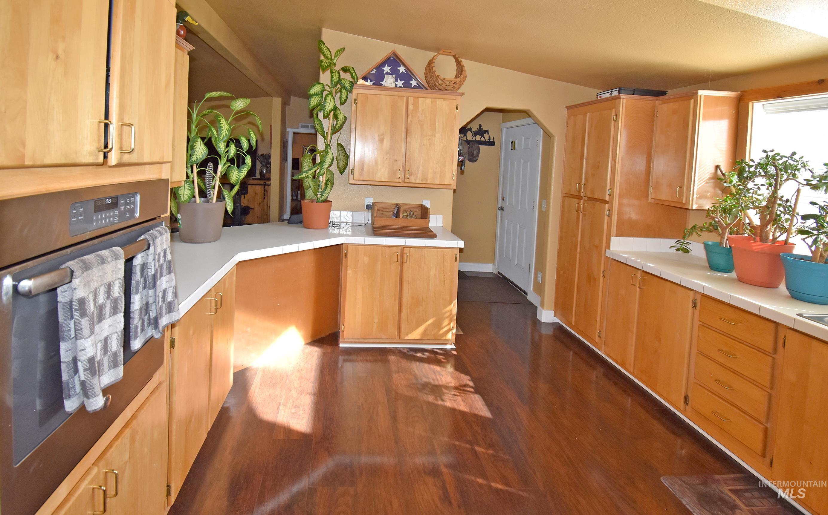 7206 Cavendish Highway Property Photo 9