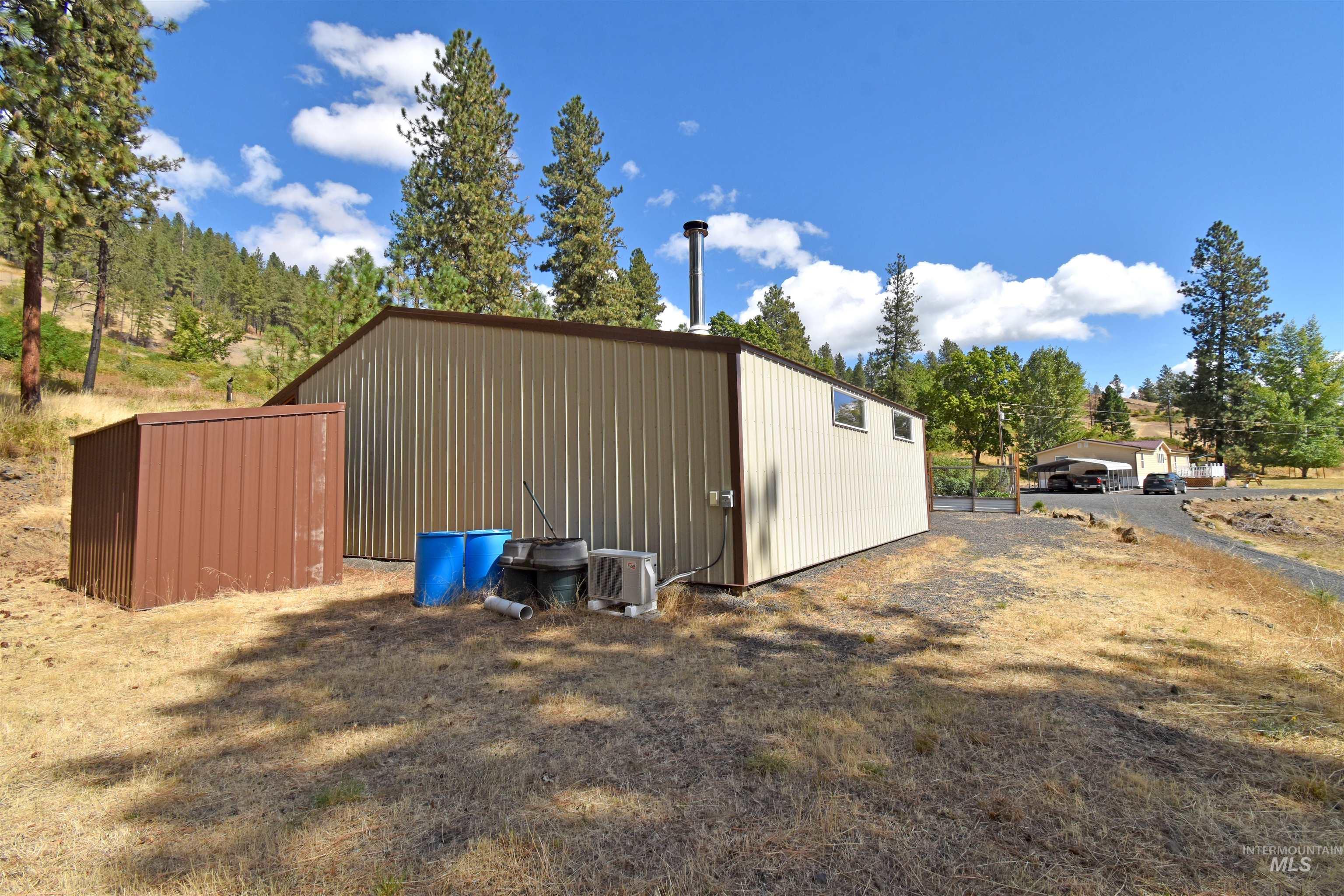 7206 Cavendish Highway Property Photo 33