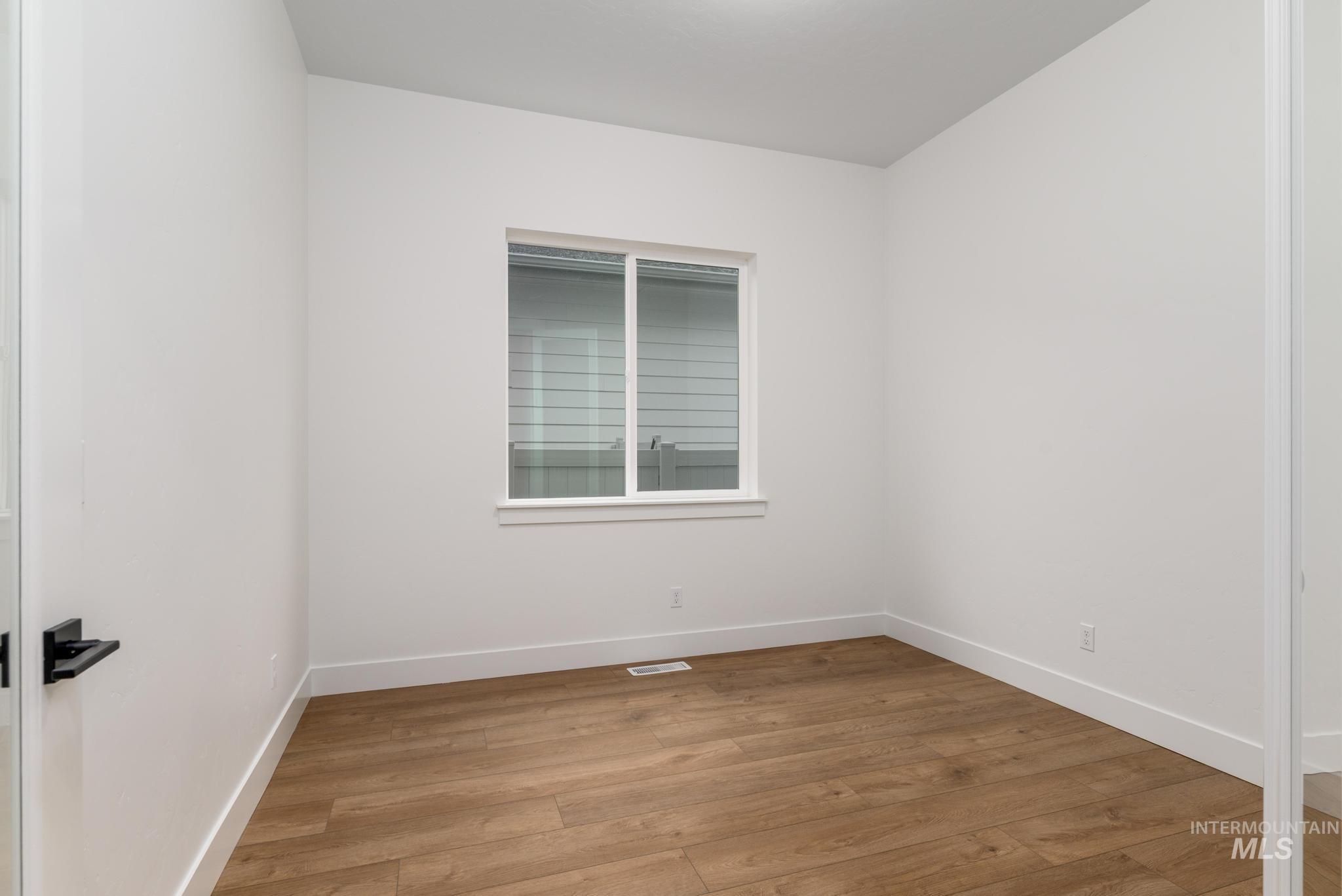 8510 W Maysville St Property Photo 18