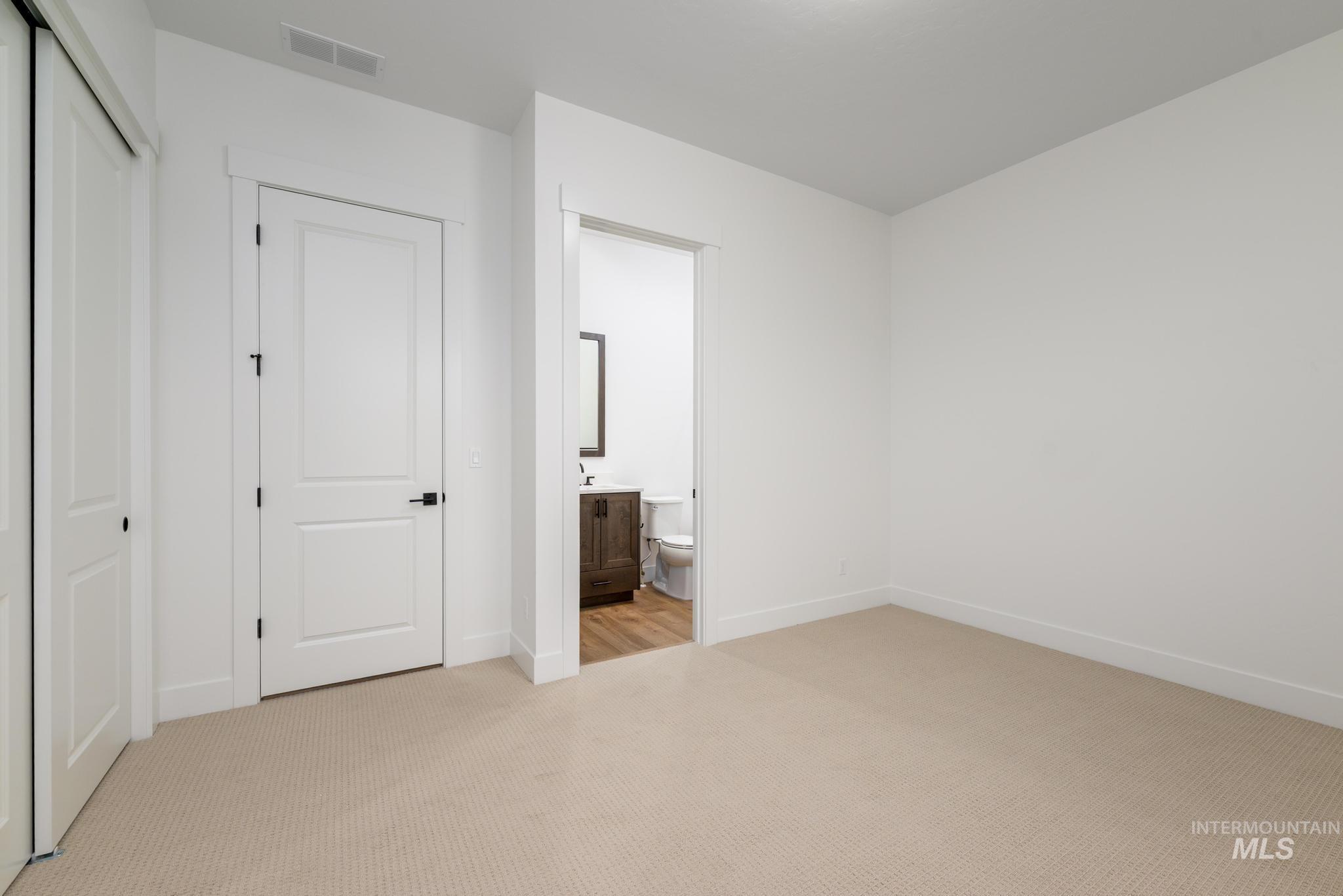 8510 W Maysville St Property Photo 21