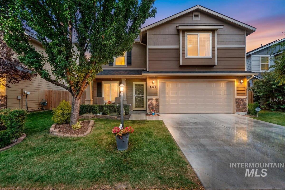 6586 E Gardenia Ln. Property Photo 2