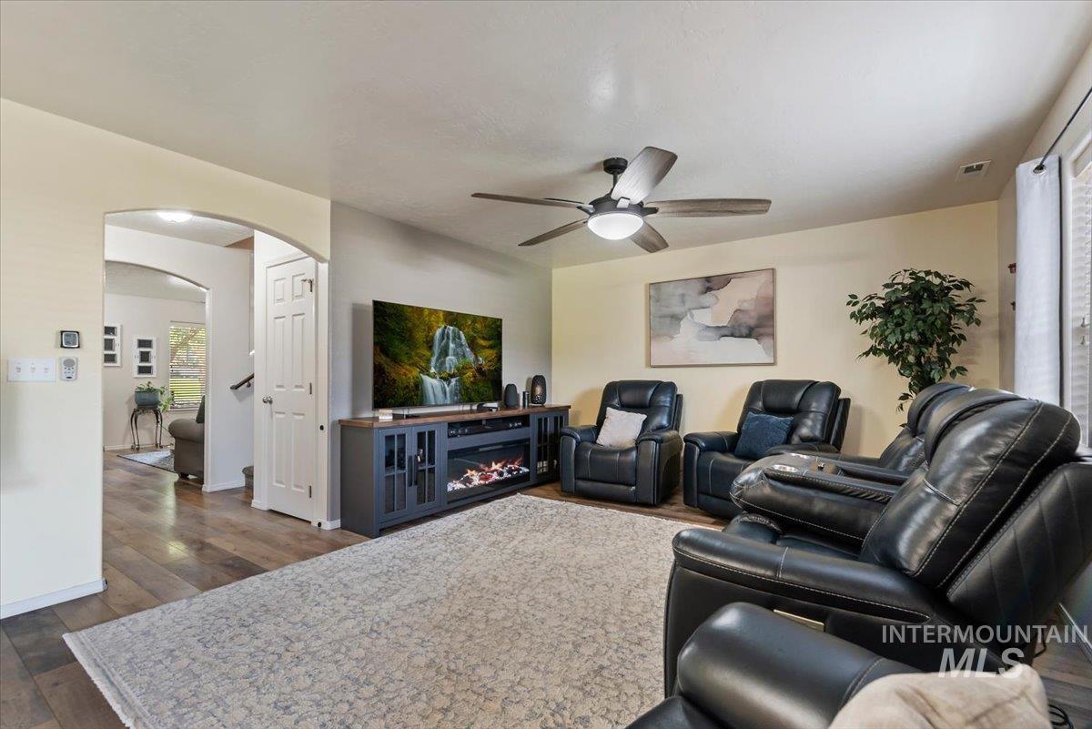 6586 E Gardenia Ln. Property Photo 11