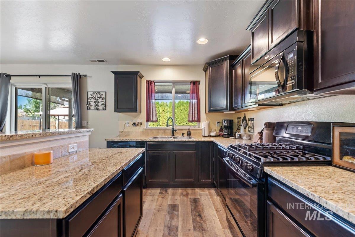 6586 E Gardenia Ln. Property Photo 16