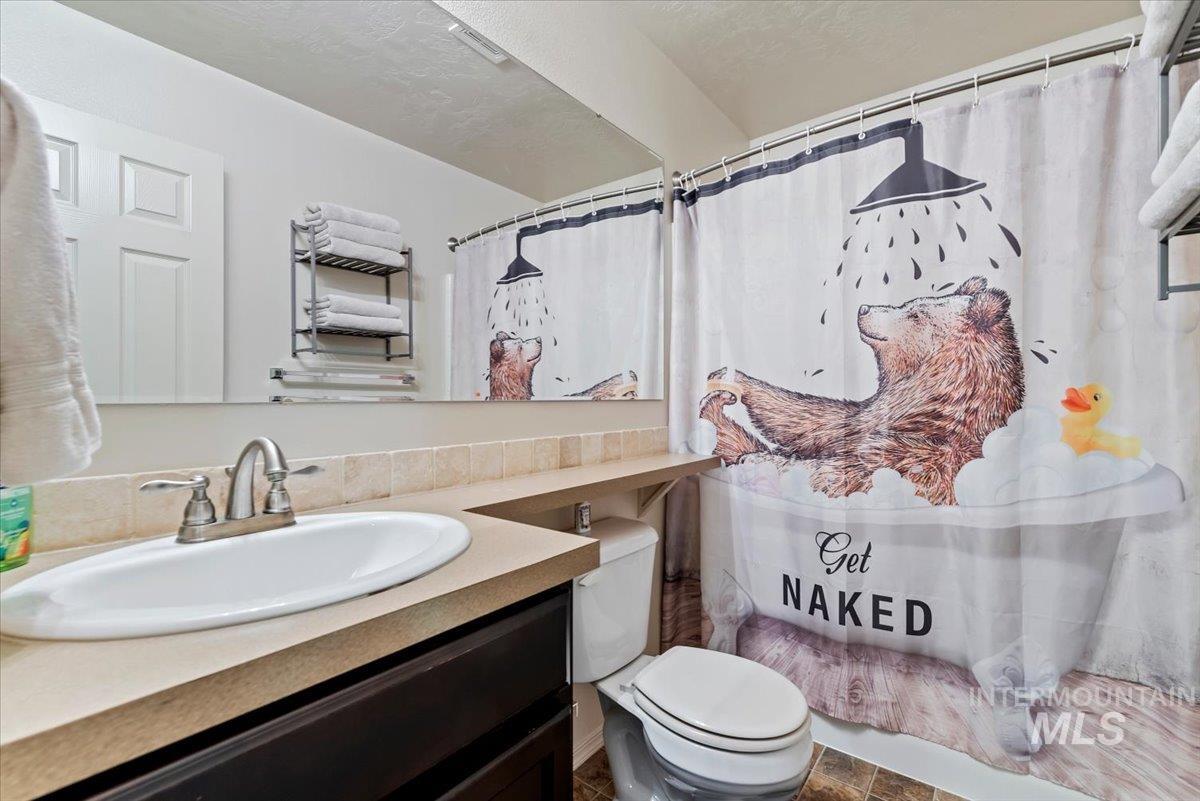 6586 E Gardenia Ln. Property Photo 29