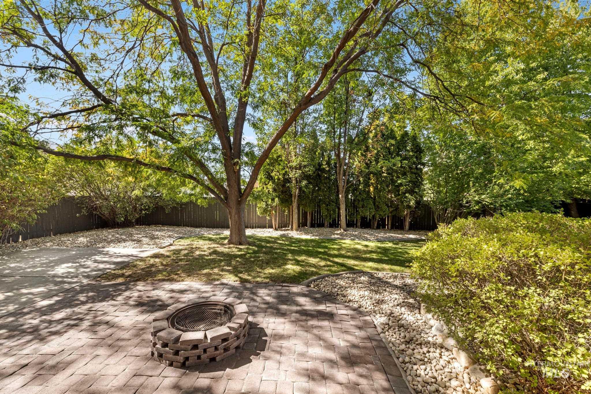 533 Cypress Way Property Photo 42