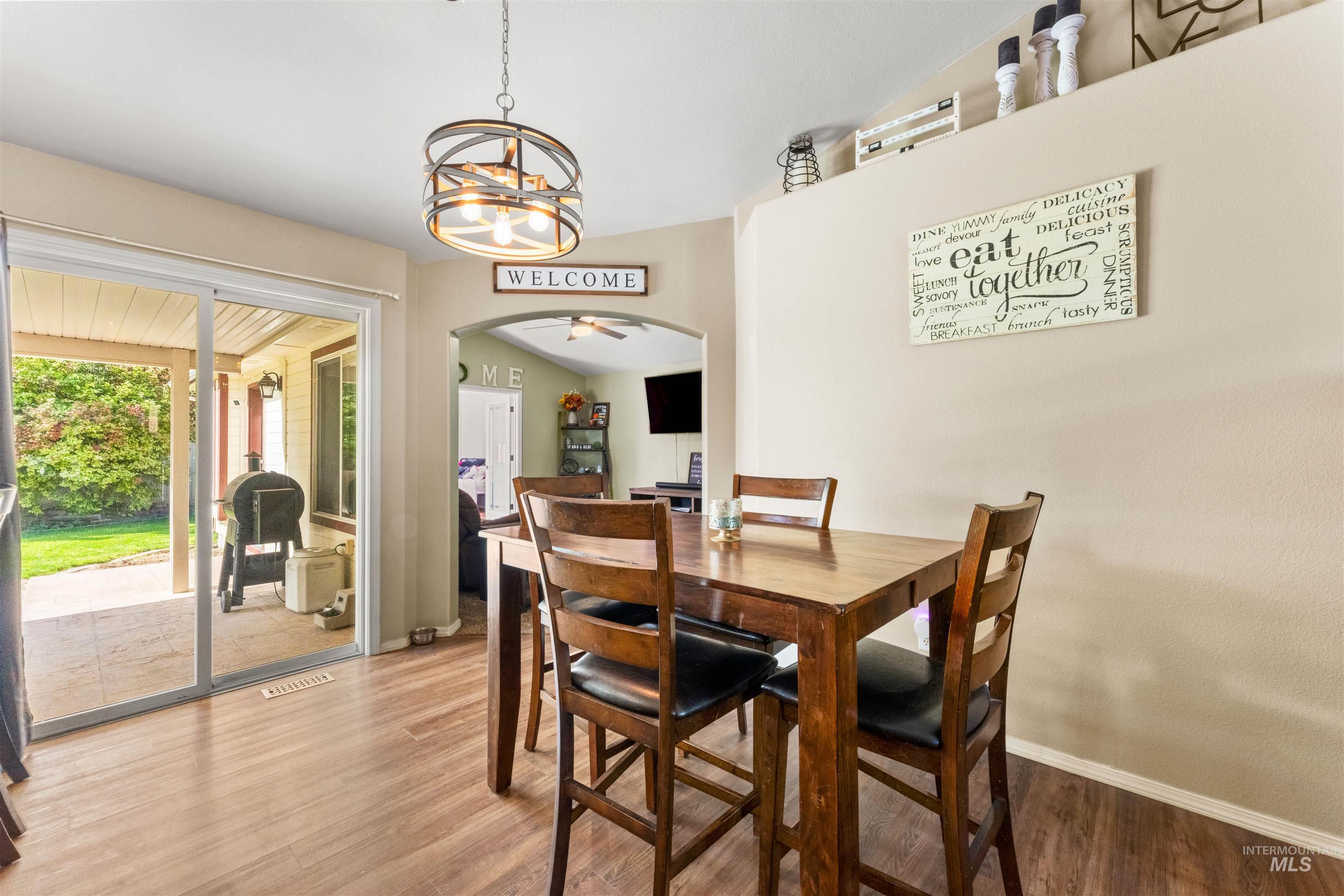 4123 E Park Ridge Drive Property Photo 11