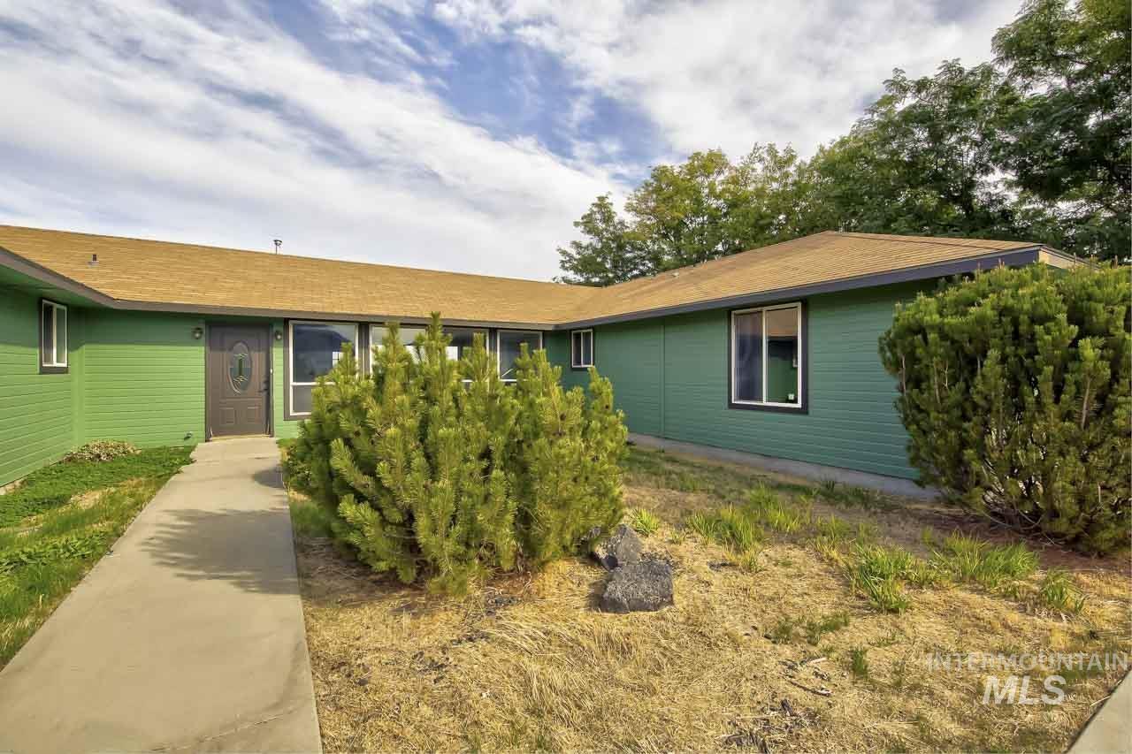 11426 Lone Star Road Property Photo 2