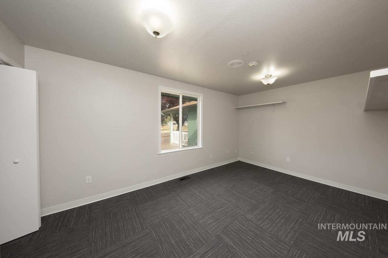 11426 Lone Star Road Property Photo 17