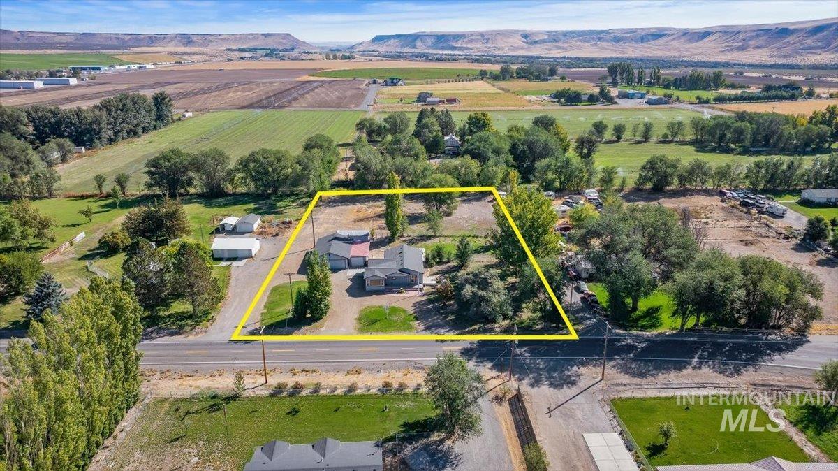 850 Highway 78 Property Photo 1