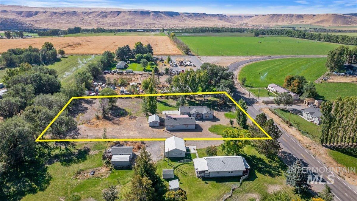 850 Highway 78 Property Photo 2