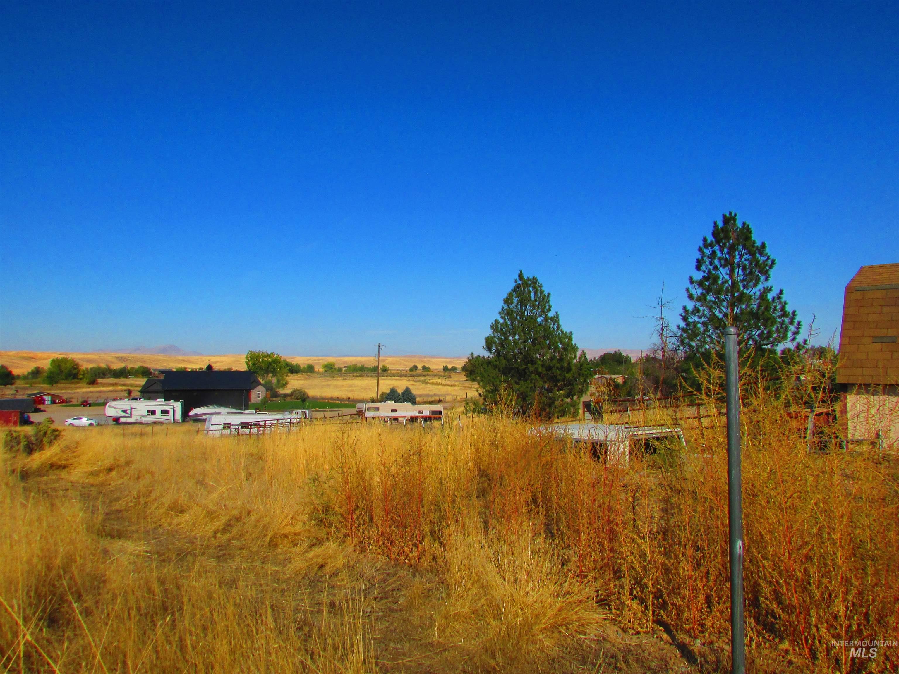7810 Willow Creek Dr. Property Photo 2