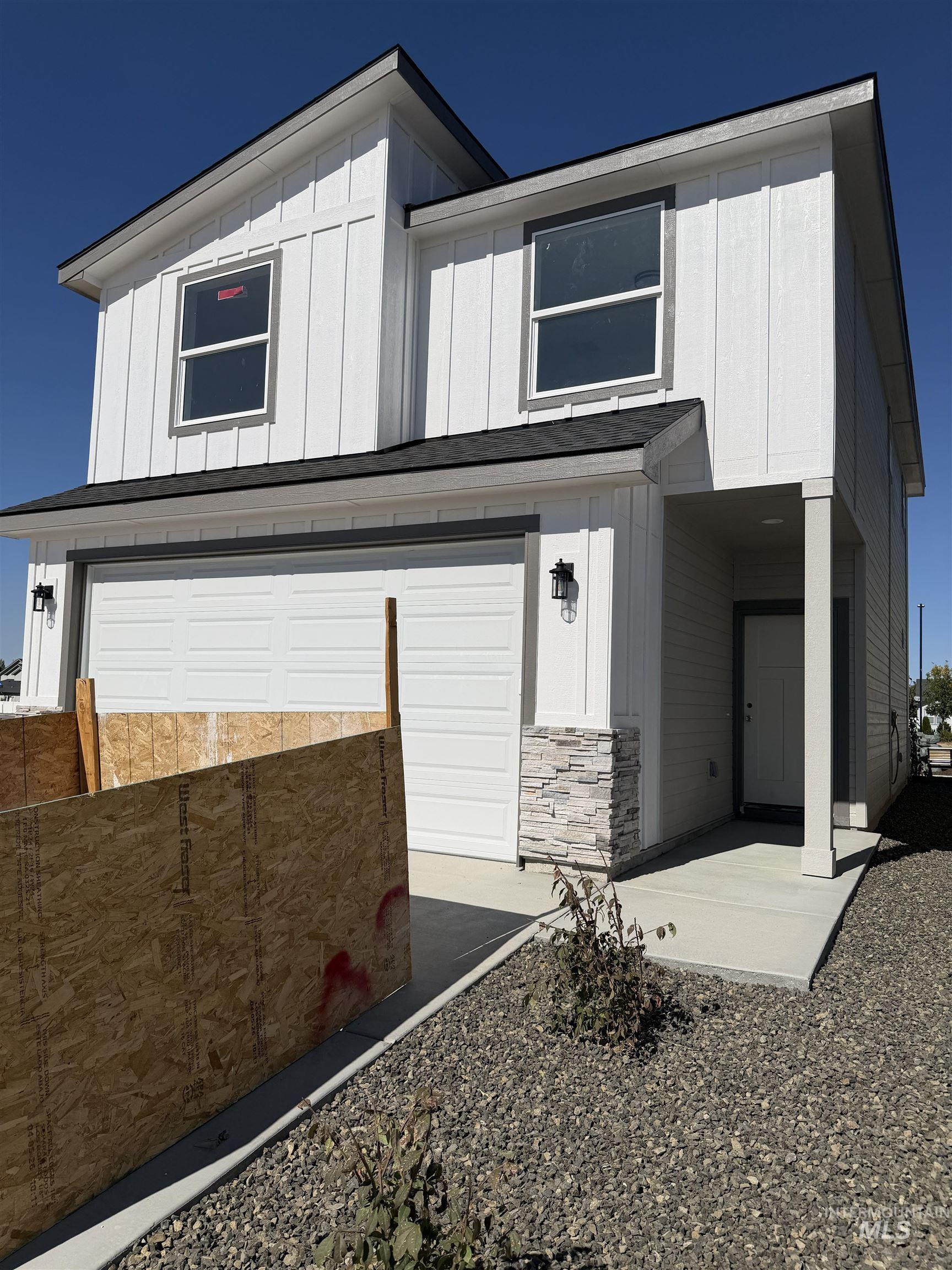 1128 E Cottage St Property Photo 1