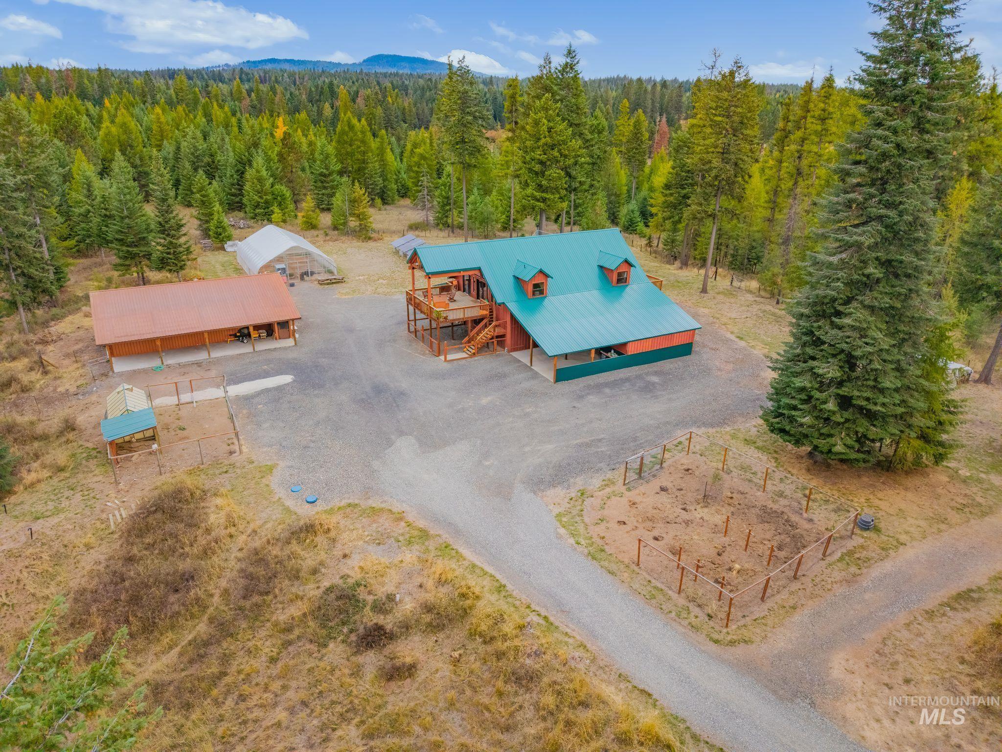 3989 E Mountain Rd. Property Photo 4
