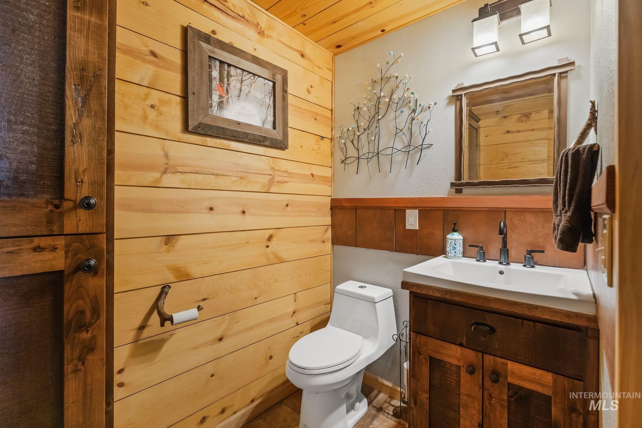 3989 E Mountain Rd. Property Photo 15