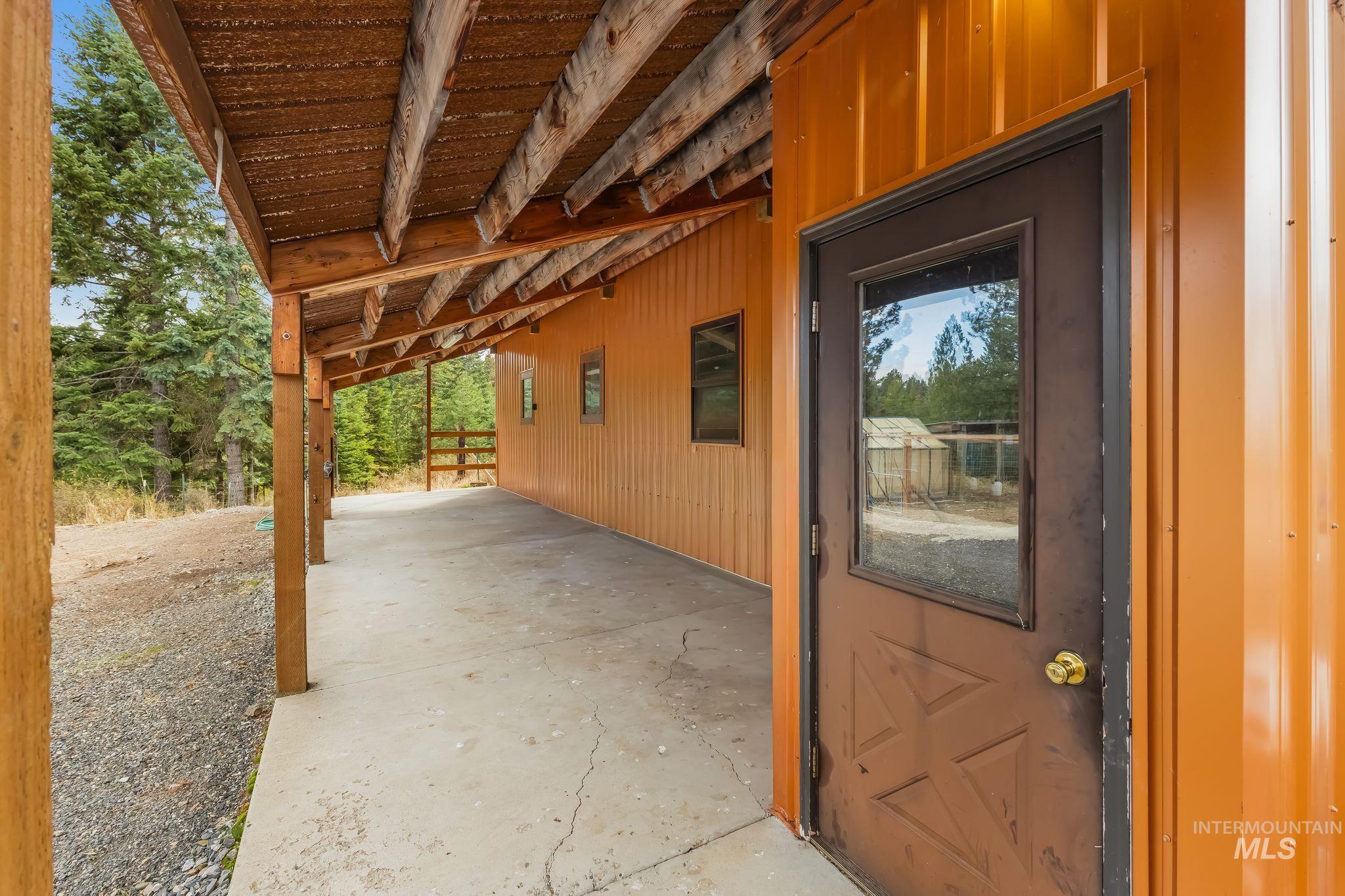 3989 E Mountain Rd. Property Photo 30