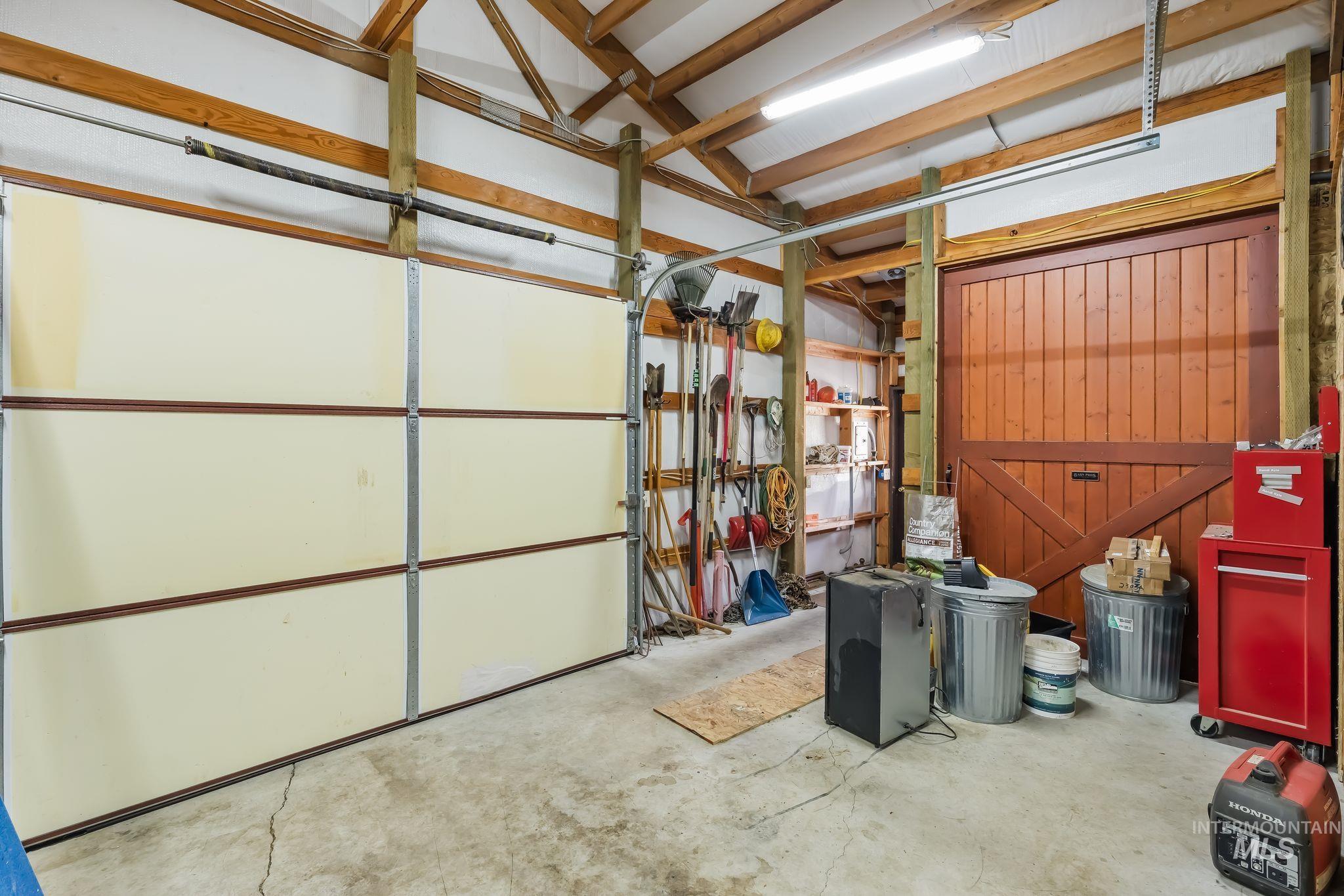 3989 E Mountain Rd. Property Photo 33