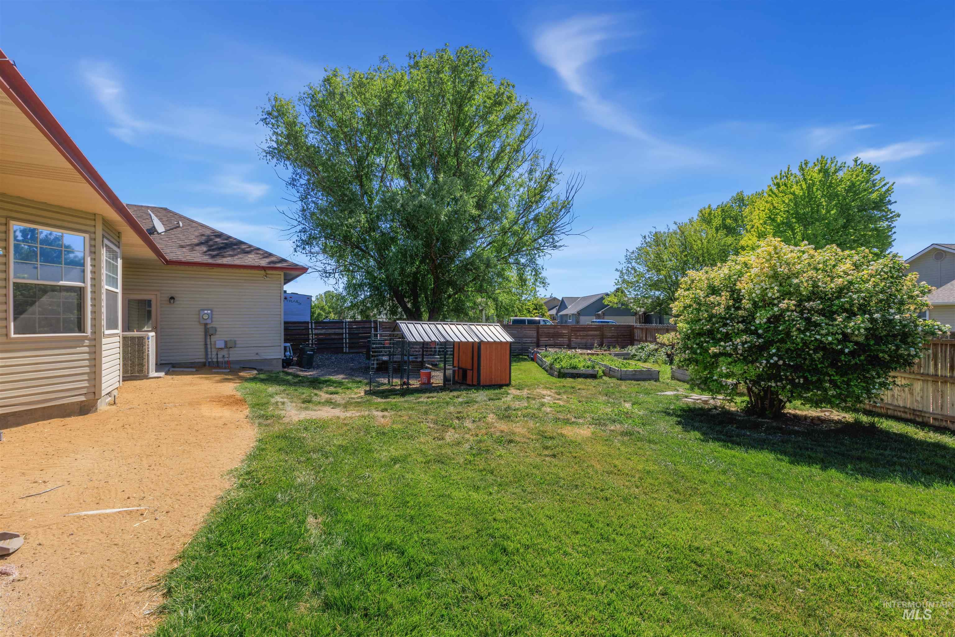 3625 Wilson Ln Property Photo 10