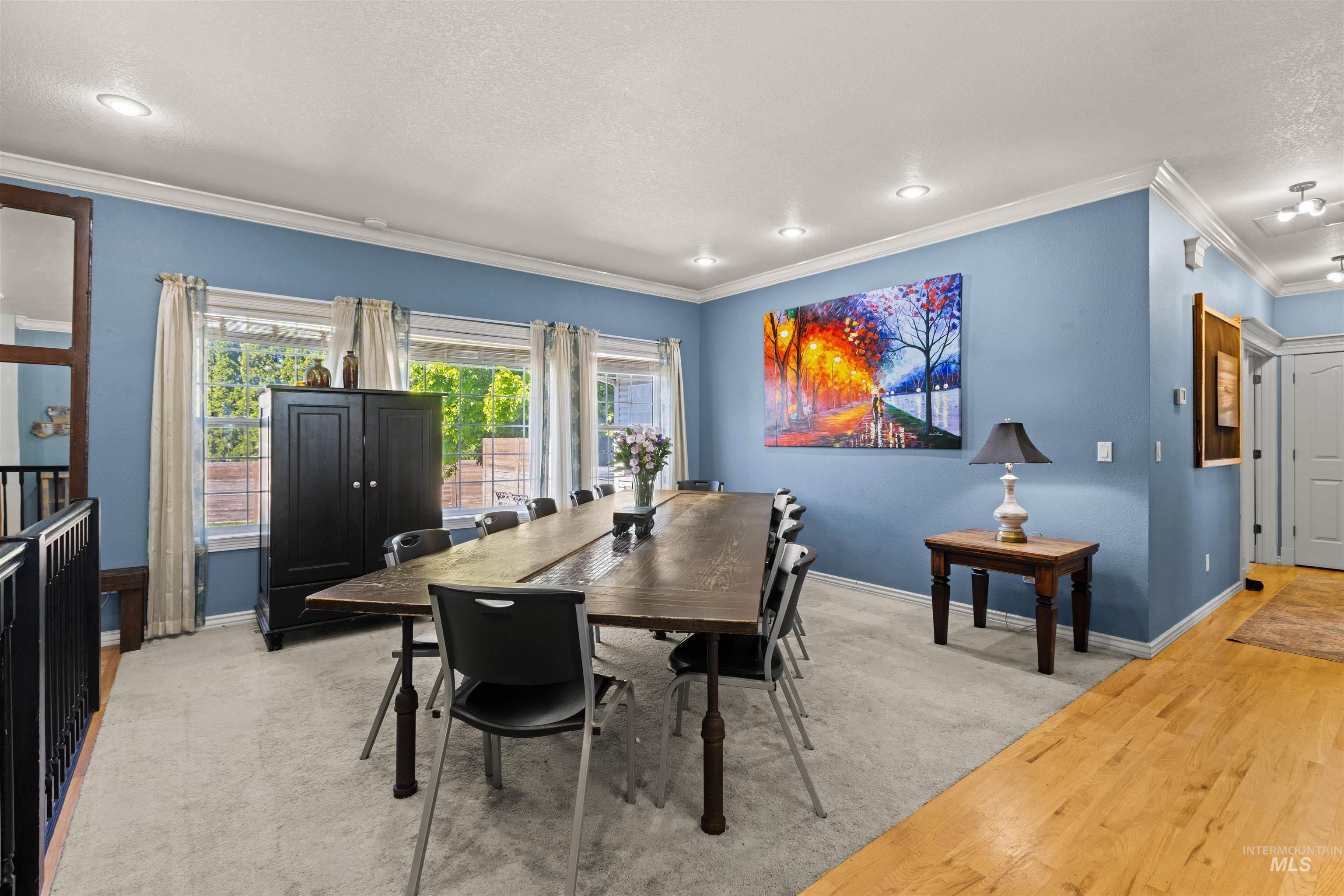 3625 Wilson Ln Property Photo 15