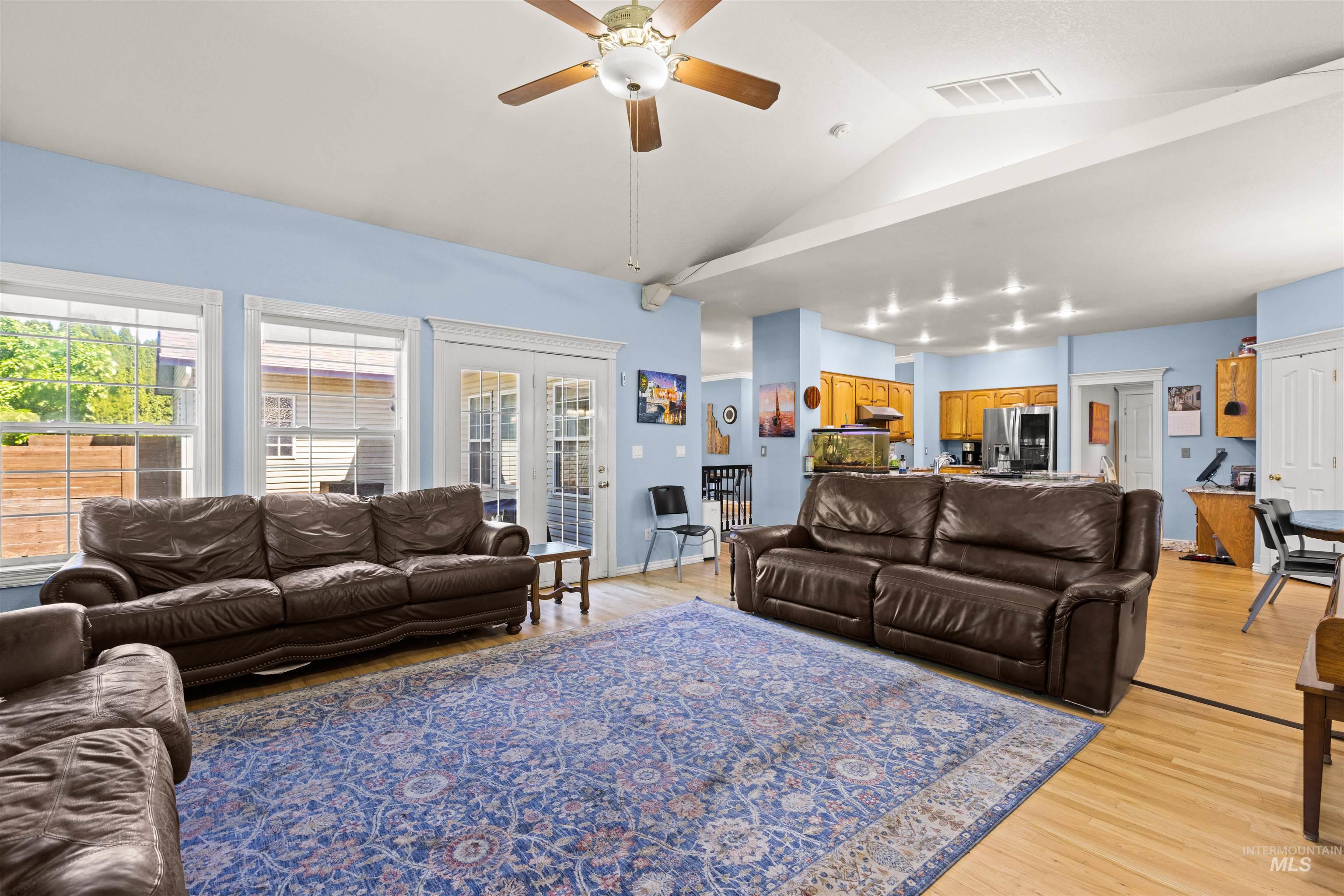 3625 Wilson Ln Property Photo 31