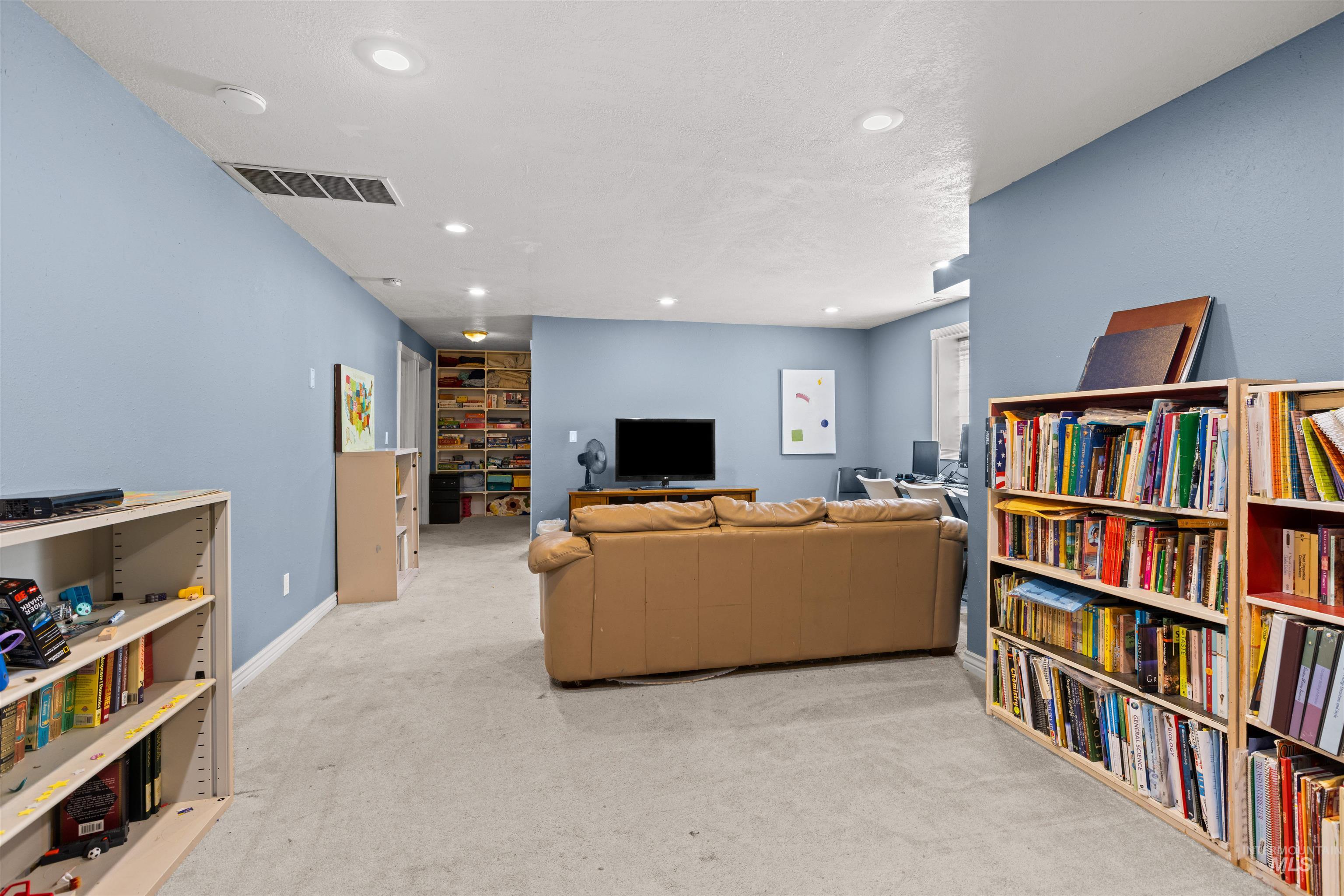 3625 Wilson Ln Property Photo 40