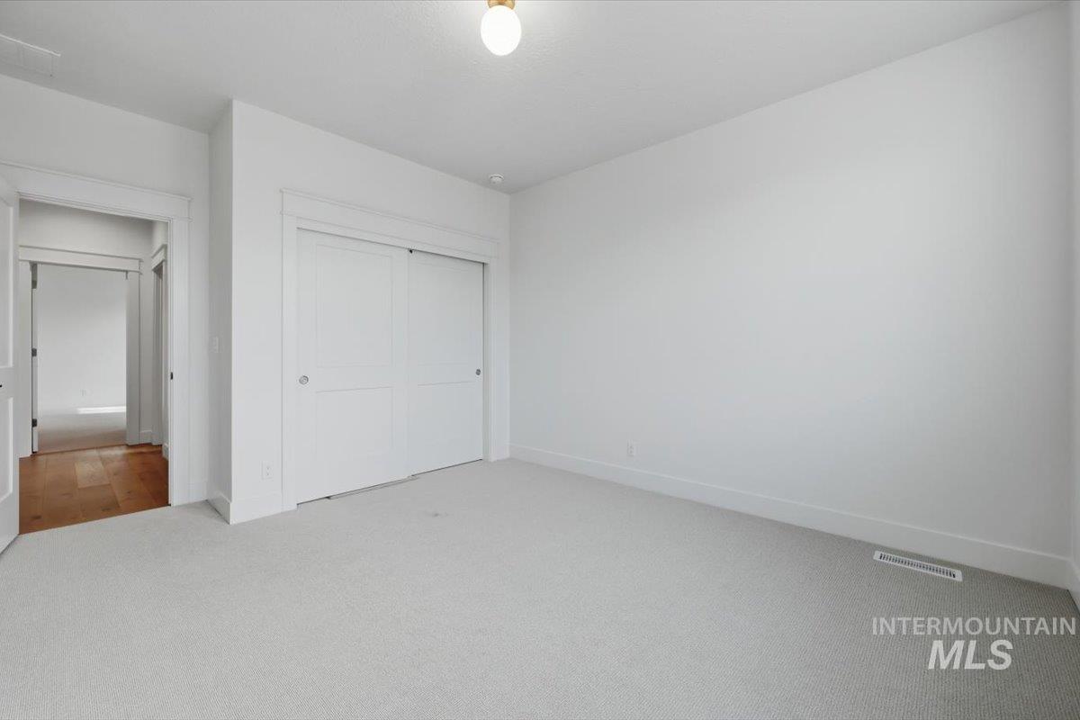 7490 E Midberry Ct Property Photo 10