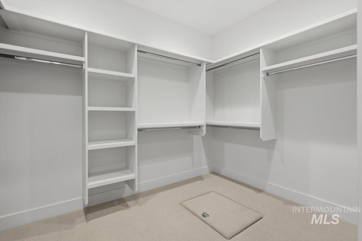 7490 E Midberry Ct Property Photo 28
