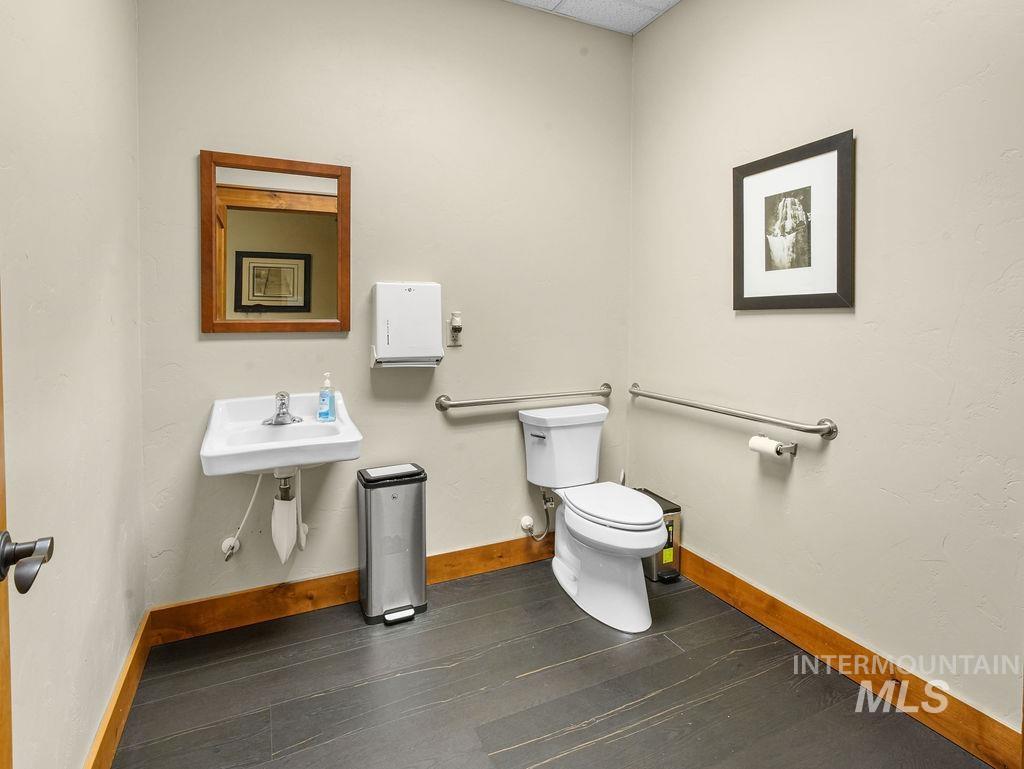 142 River Vista Pl Property Photo 14