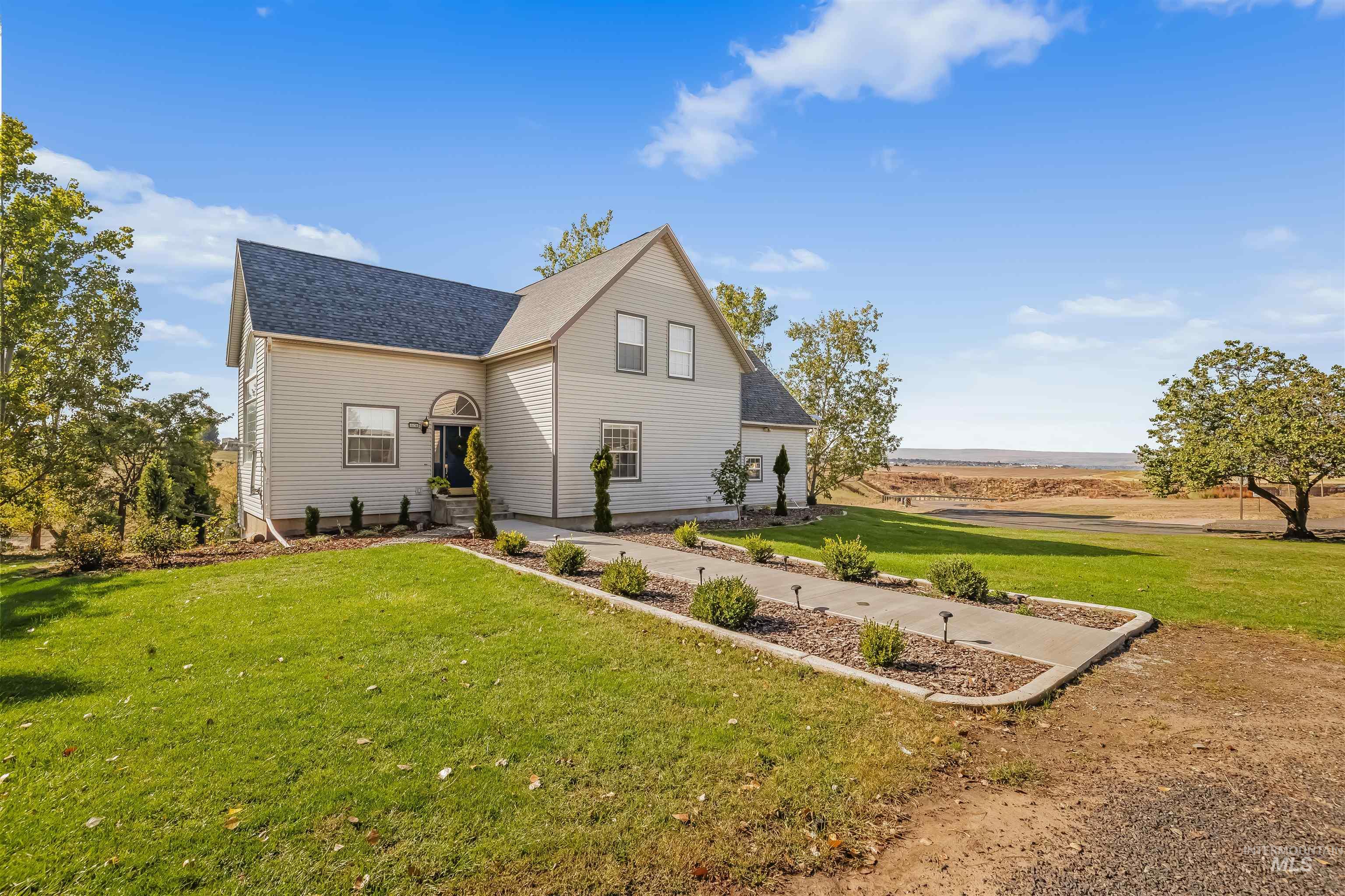 6598 Cougar Ridge Road Property Photo 1
