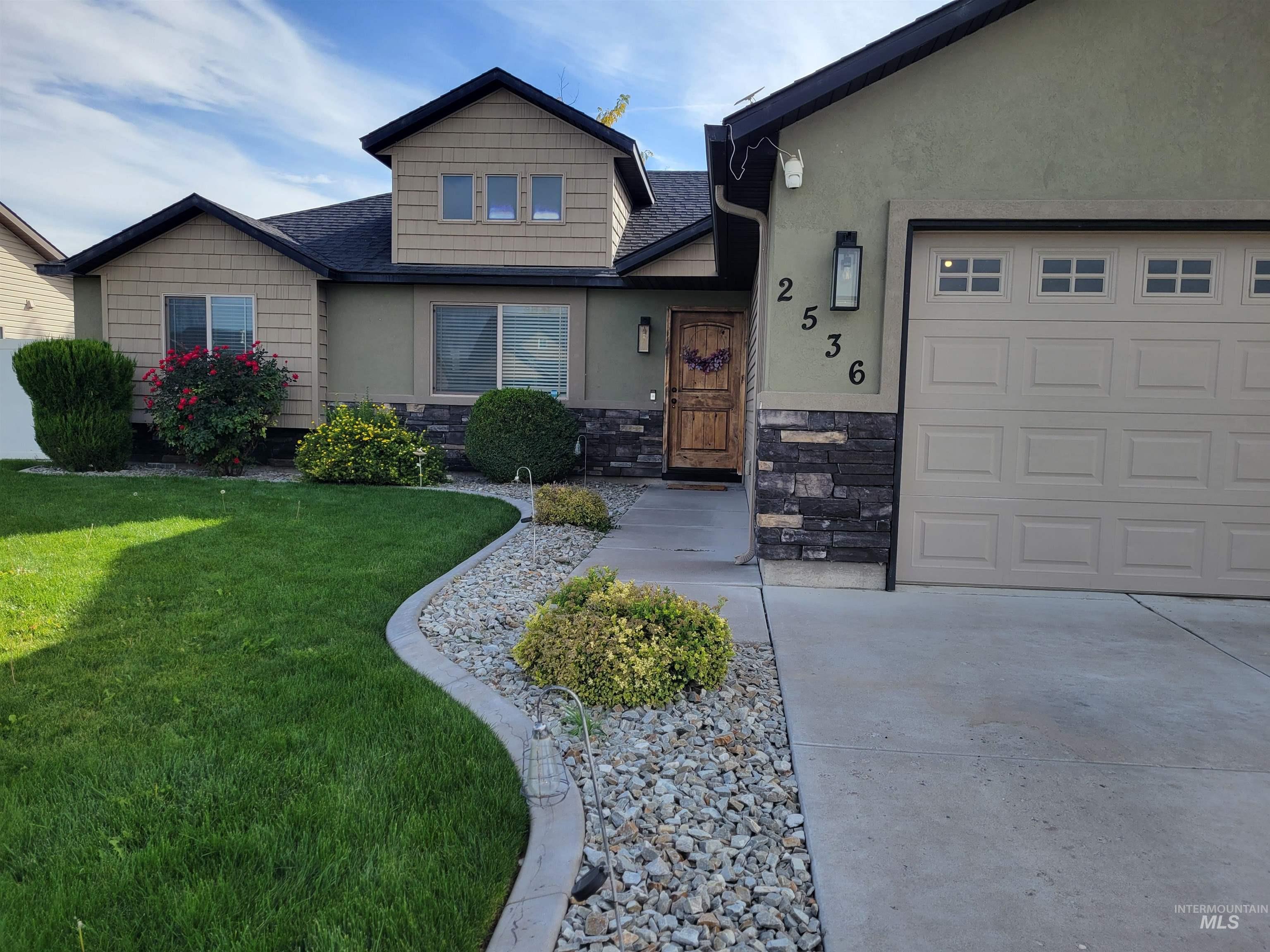 2536 Yellowstone Trail Property Photo 1